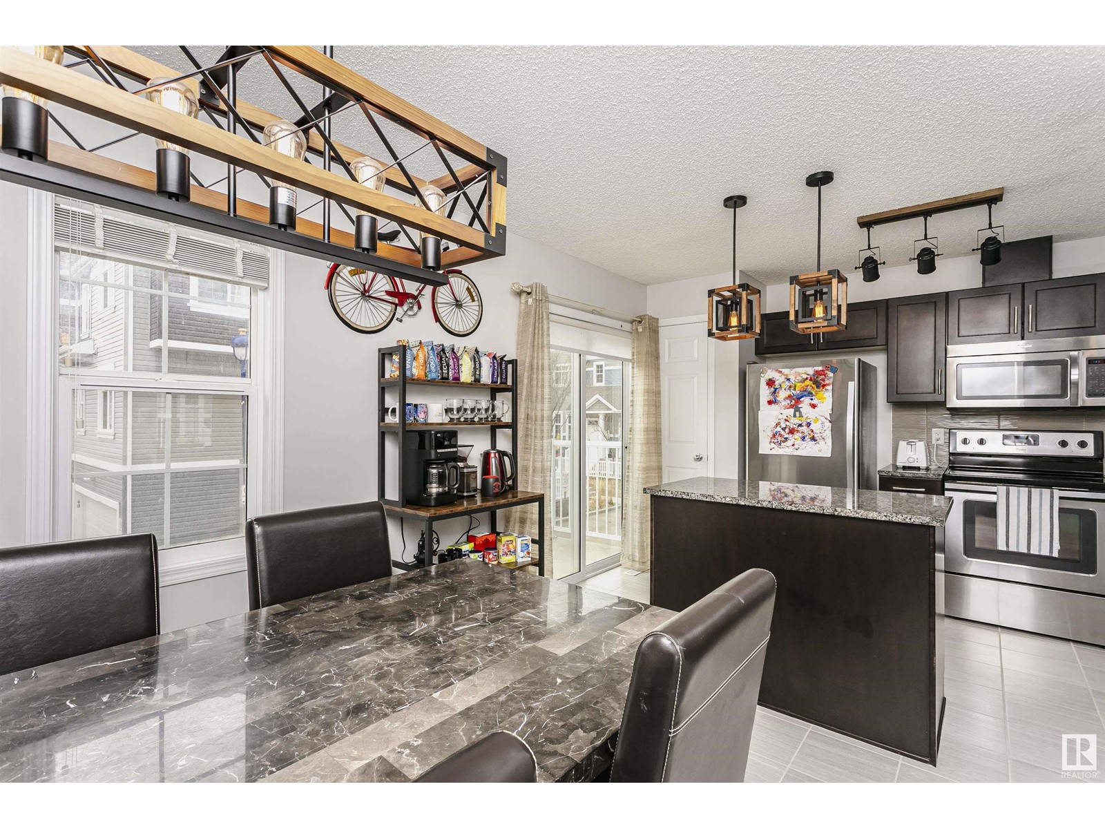 #12 9151 Shaw Wy Sw Property Photo 14
