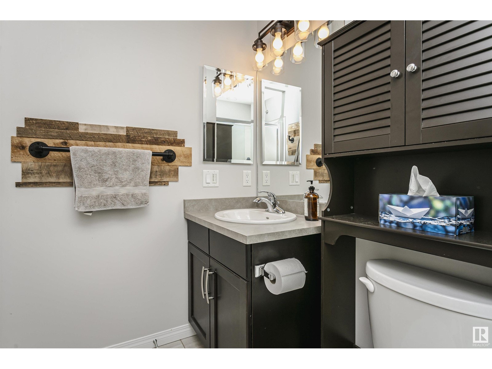 #12 9151 Shaw Wy Sw Property Photo 21