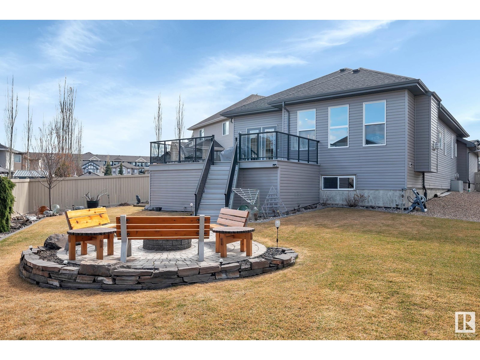 1935 68 St Sw Property Photo 45