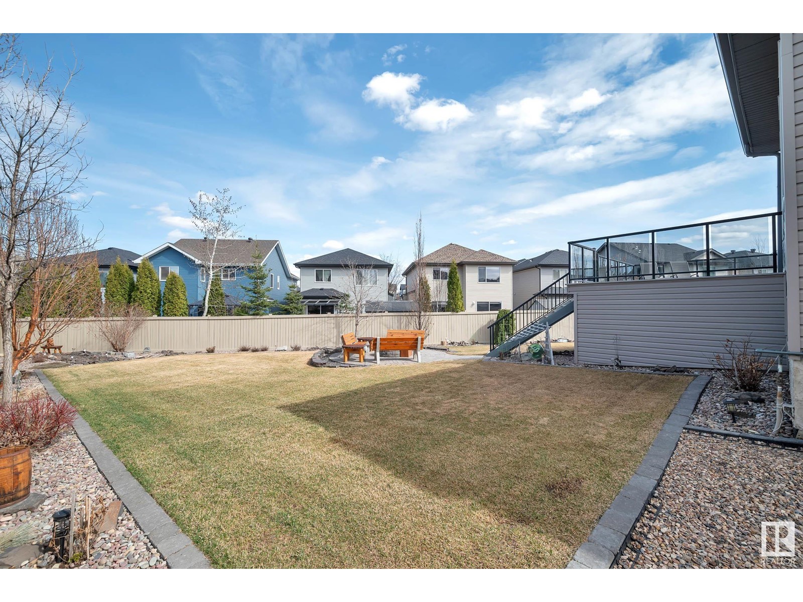 1935 68 St Sw Property Photo 50