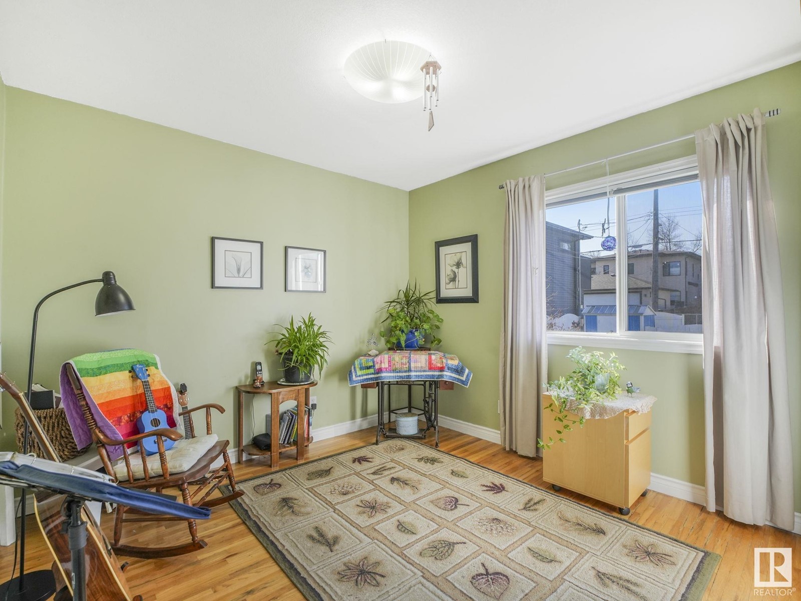 8925 79 Av Nw Nw Property Photo 18