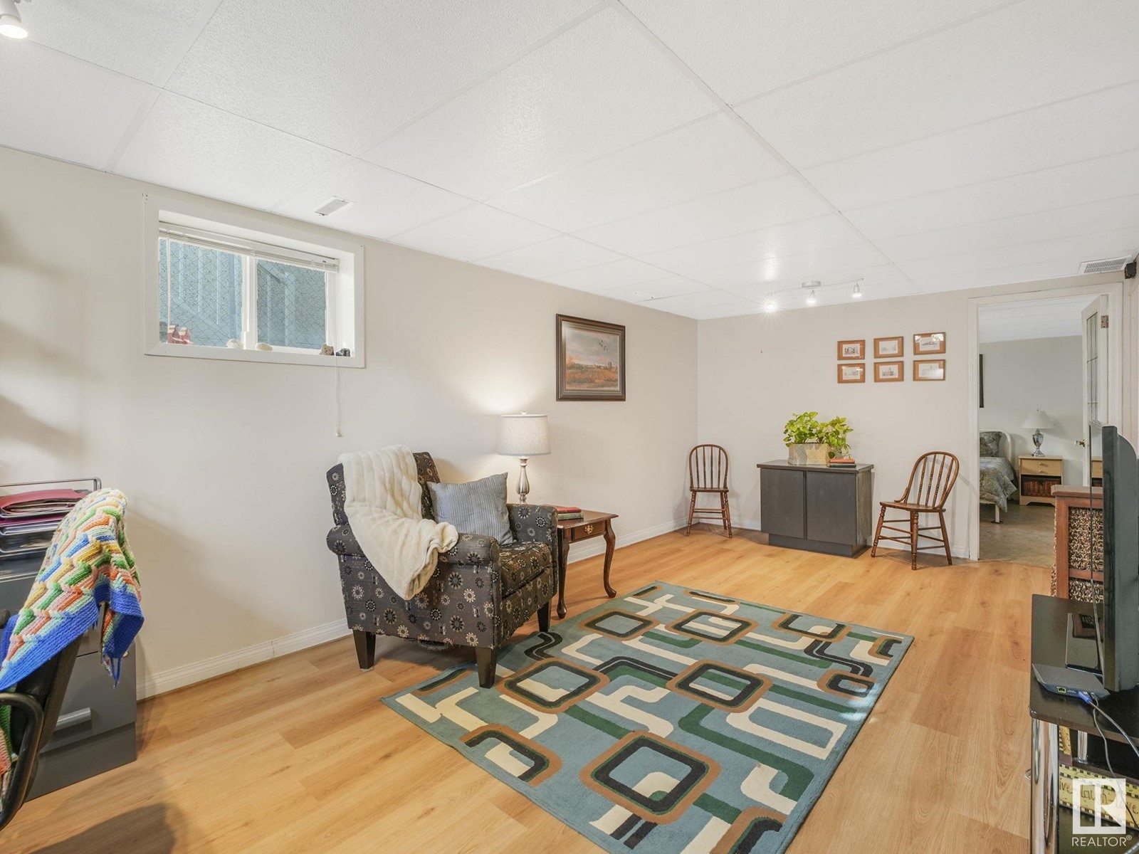 8925 79 Av Nw Nw Property Photo 31