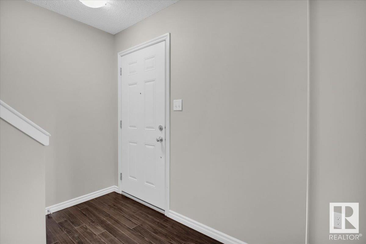 #10 12004 22 Av Sw Property Photo 29