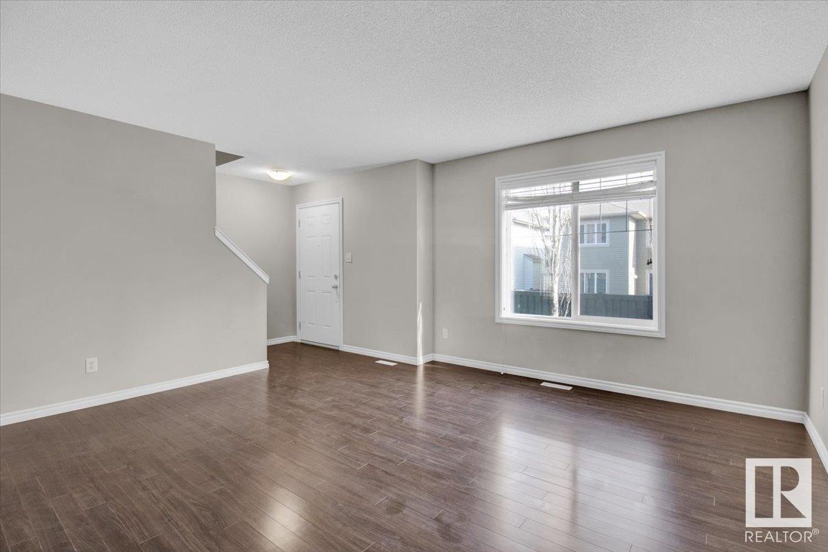 #10 12004 22 Av Sw Property Photo 31