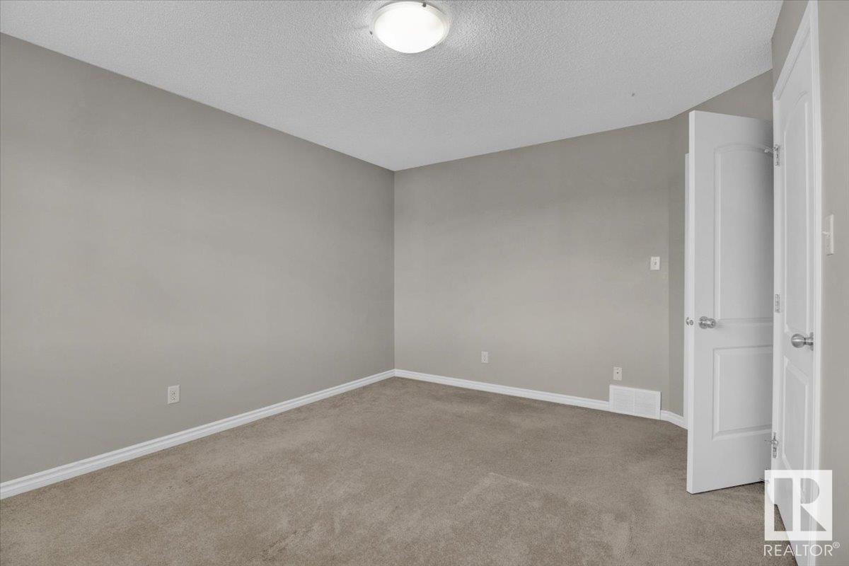 #10 12004 22 Av Sw Property Photo 44