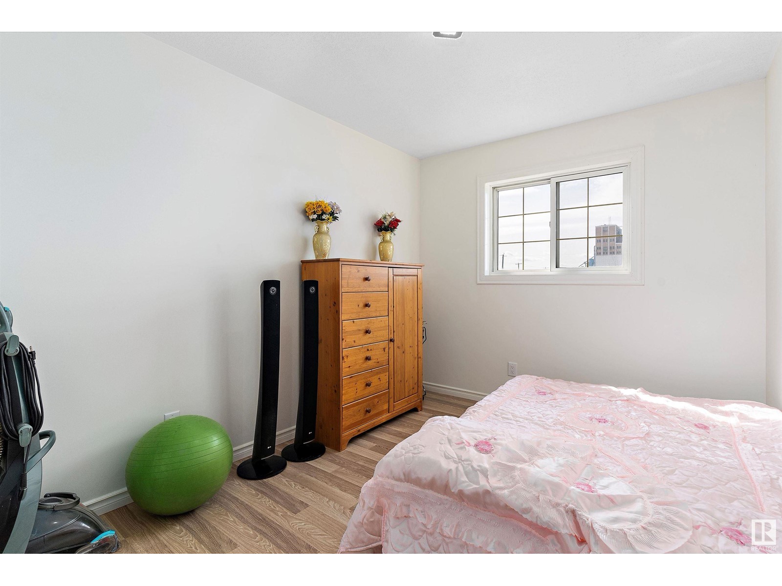 12711 128 St Nw Property Photo 13