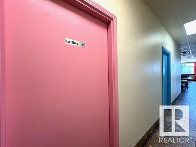 10660 98 St Nw Property Photo 15