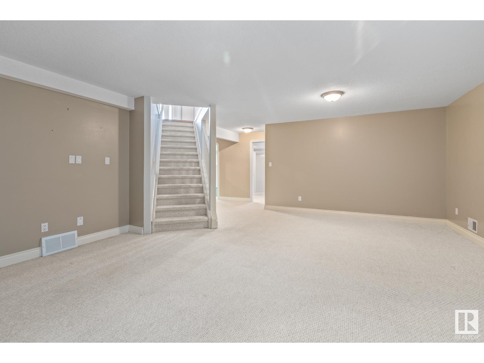 5500 Creekside Pt Property Photo 21