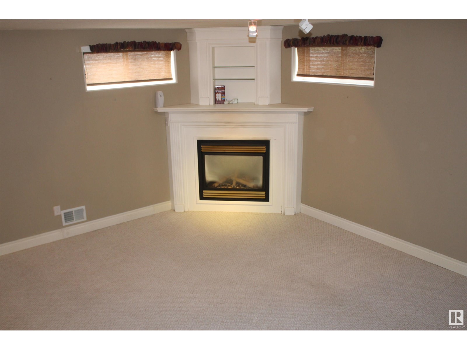5500 Creekside Pt Property Photo 24