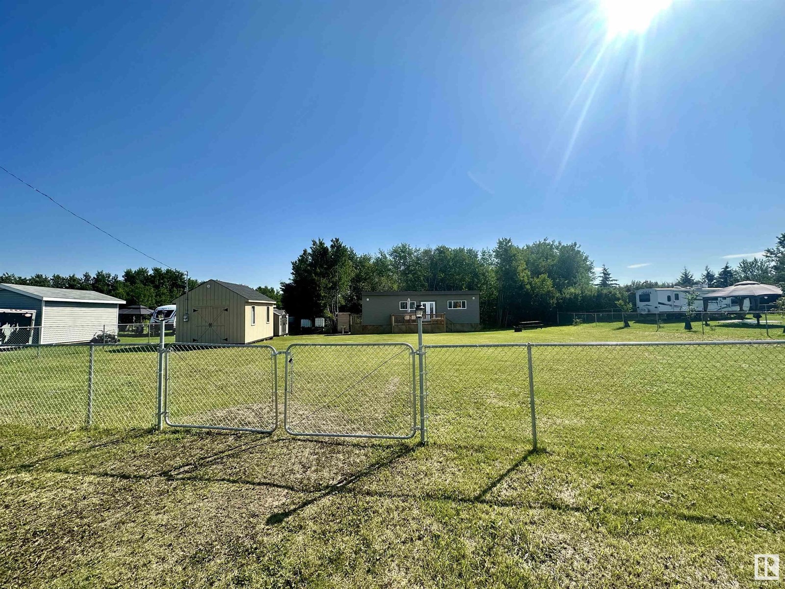 277 57201 Rr 102 Property Photo 25