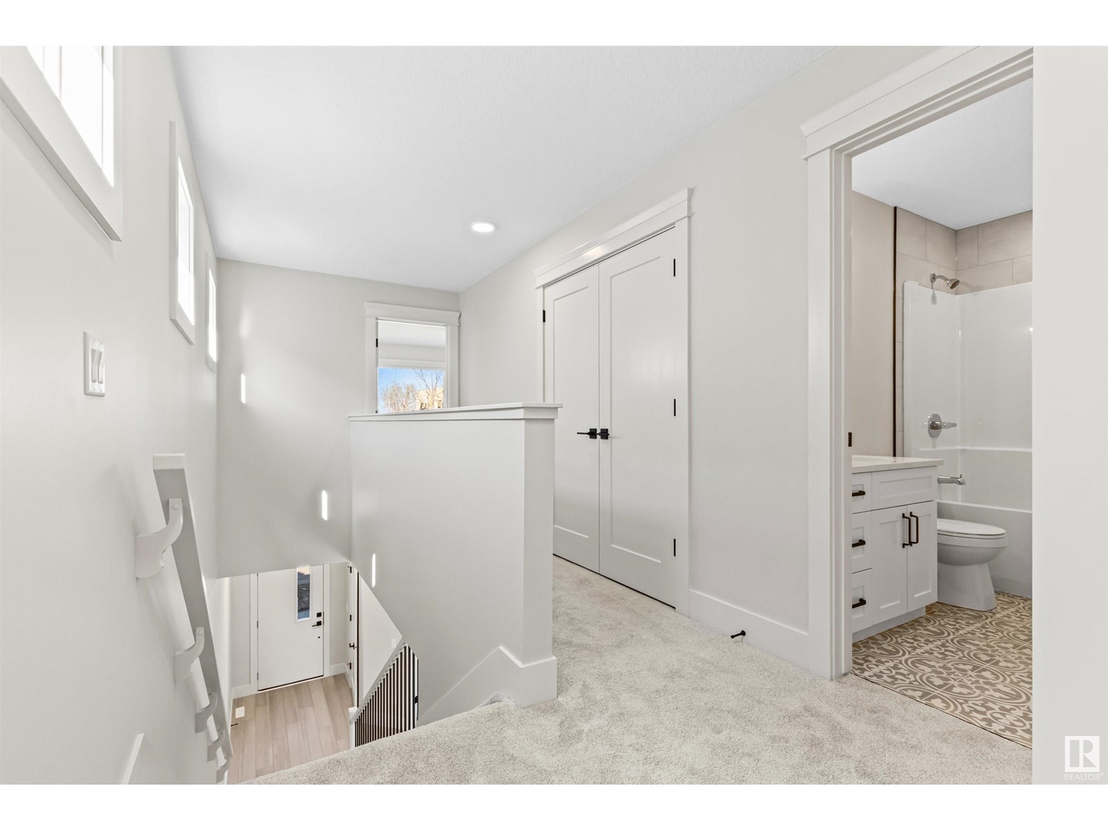 11077 150 St Nw Property Photo 22