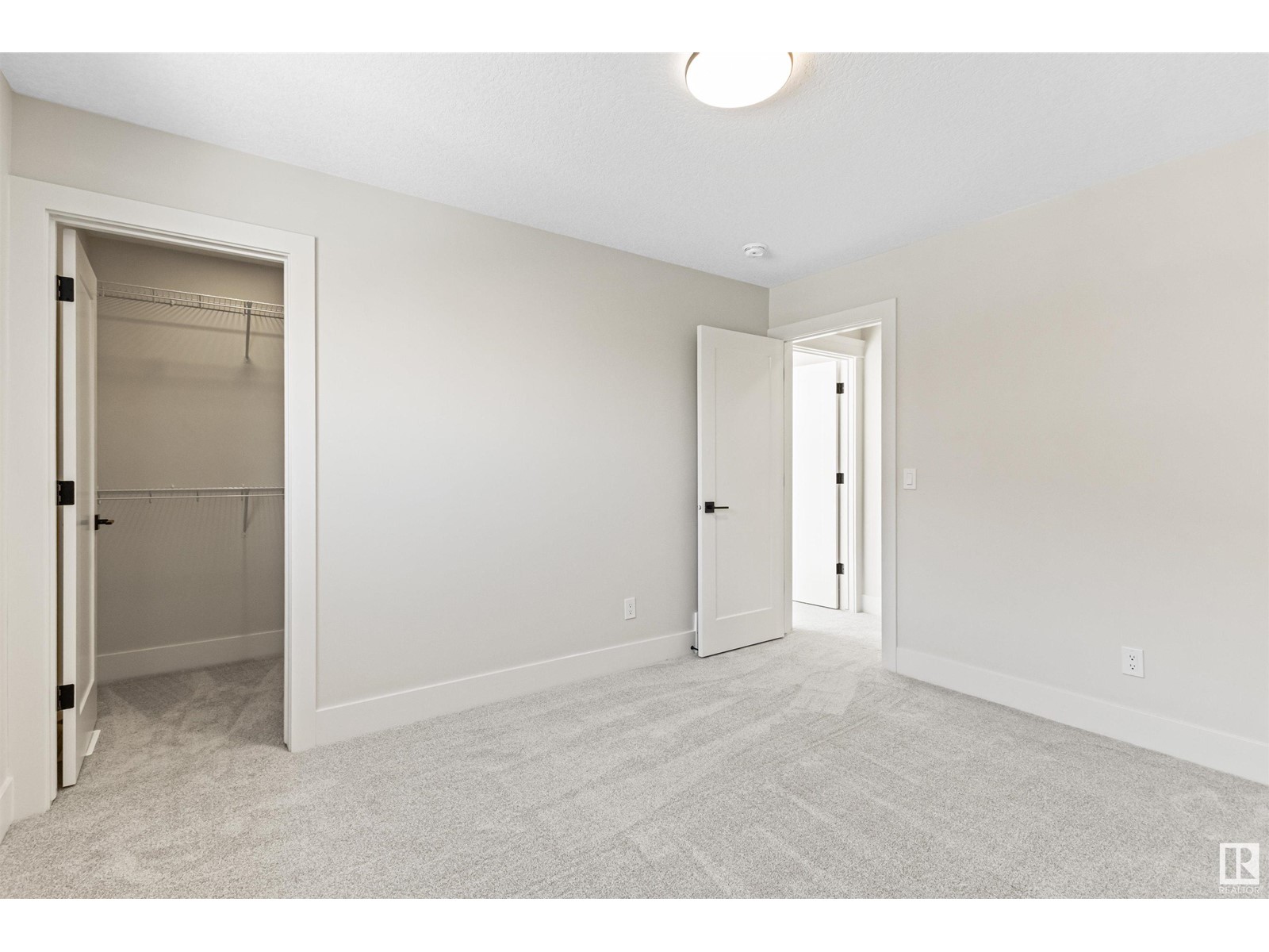 11077 150 St Nw Property Photo 26