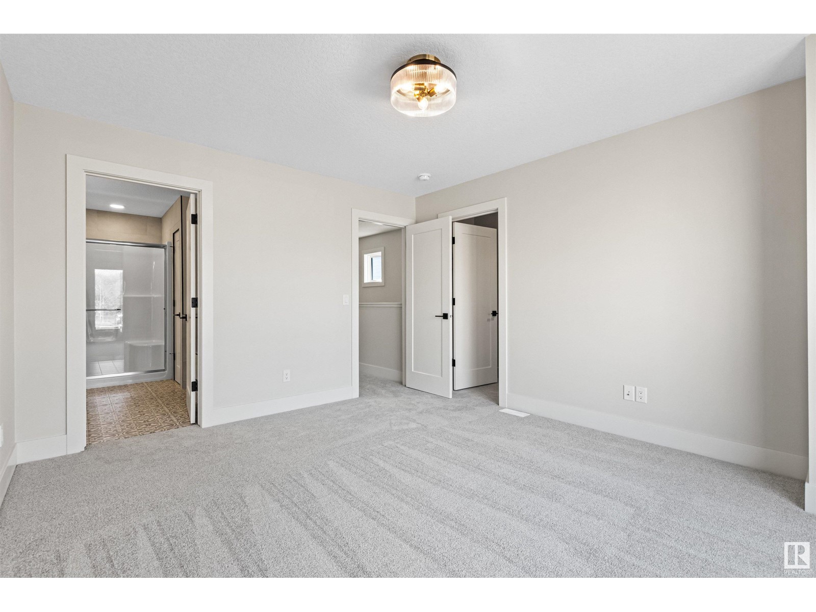 11077 150 St Nw Property Photo 31