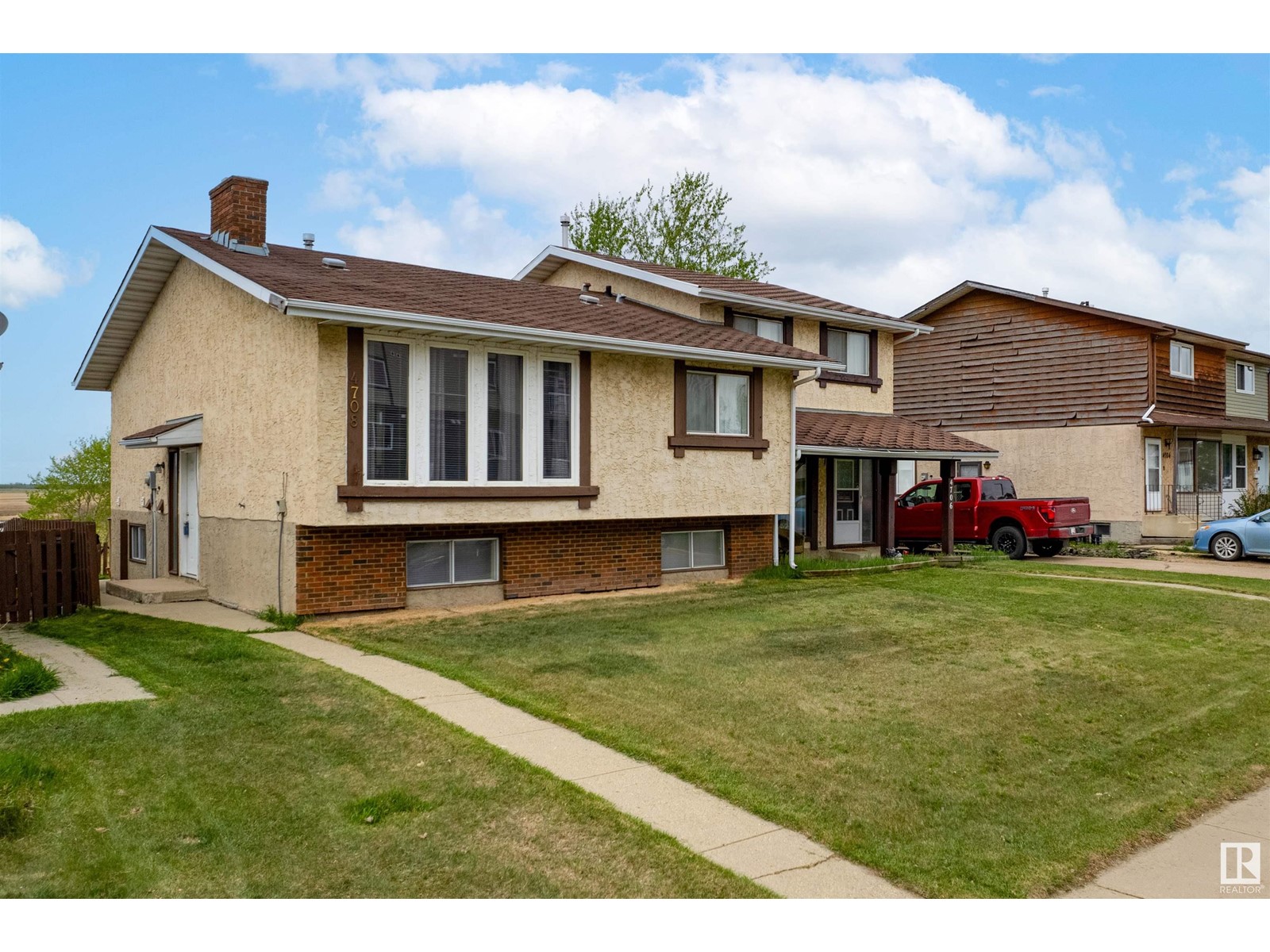 4708 56 Av Property Photo