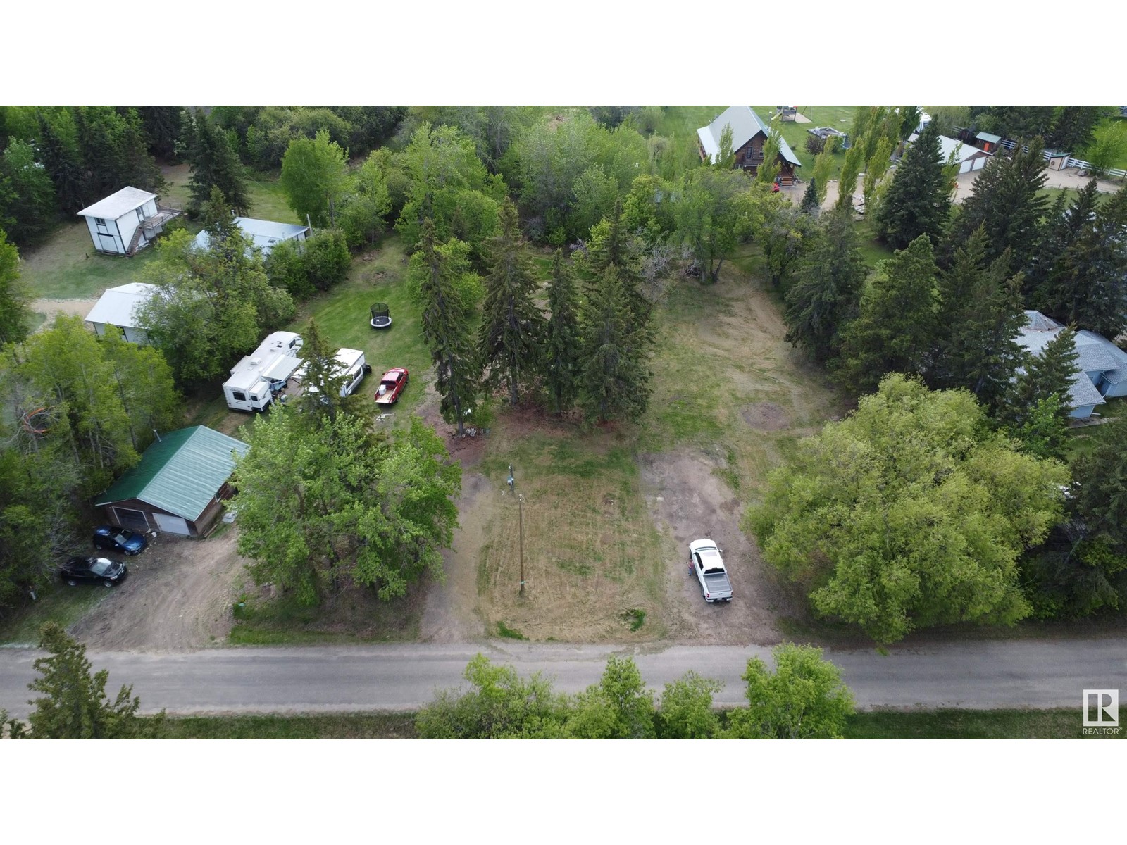 #117 57323 Rr 30 Property Photo 6