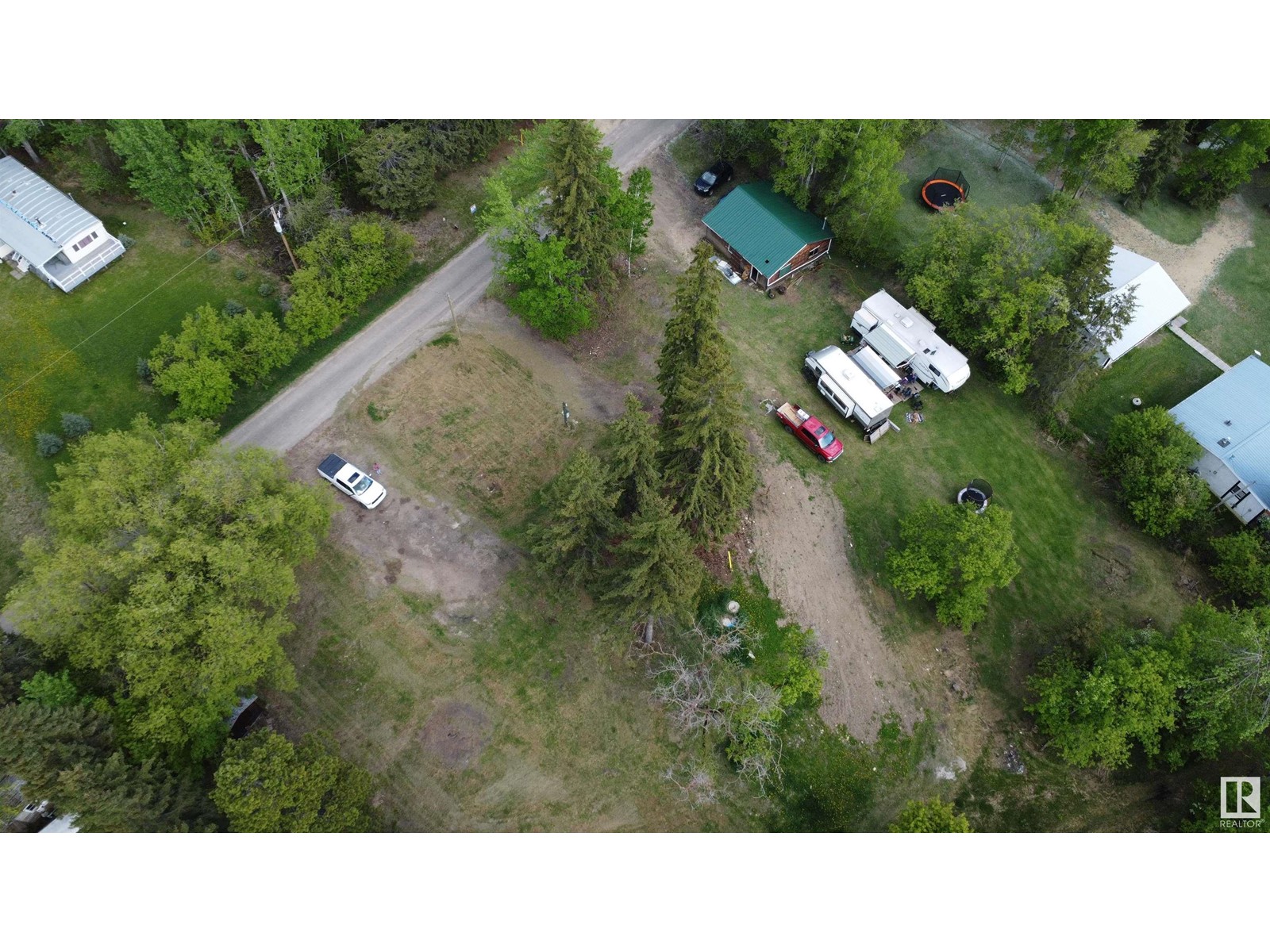 #117 57323 Rr 30 Property Photo 17