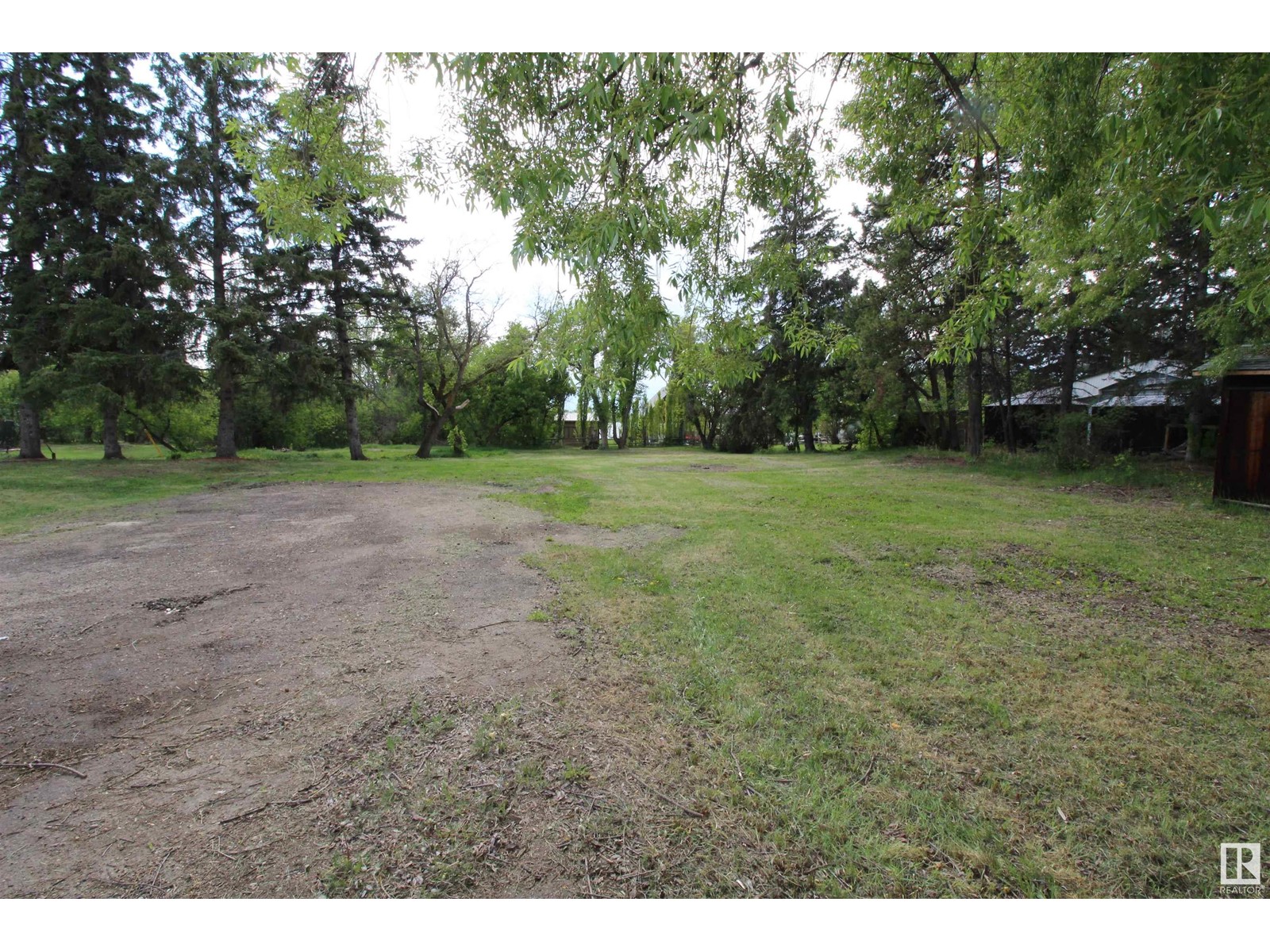#117 57323 Rr 30 Property Photo 25