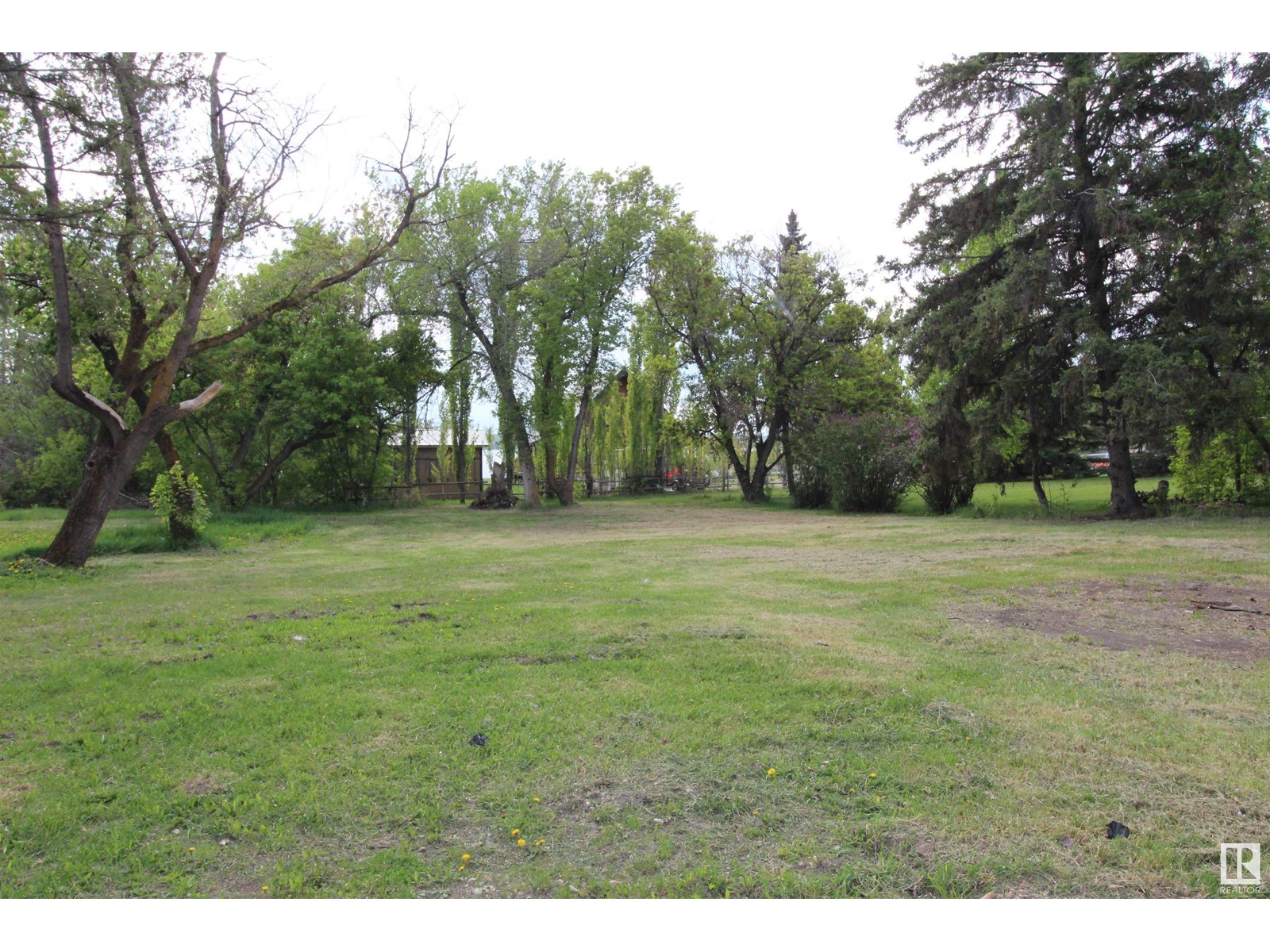 #117 57323 Rr 30 Property Photo 27