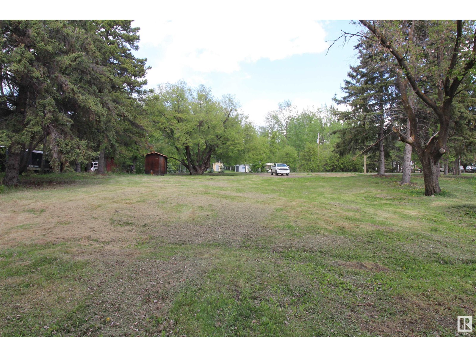 #117 57323 Rr 30 Property Photo 29