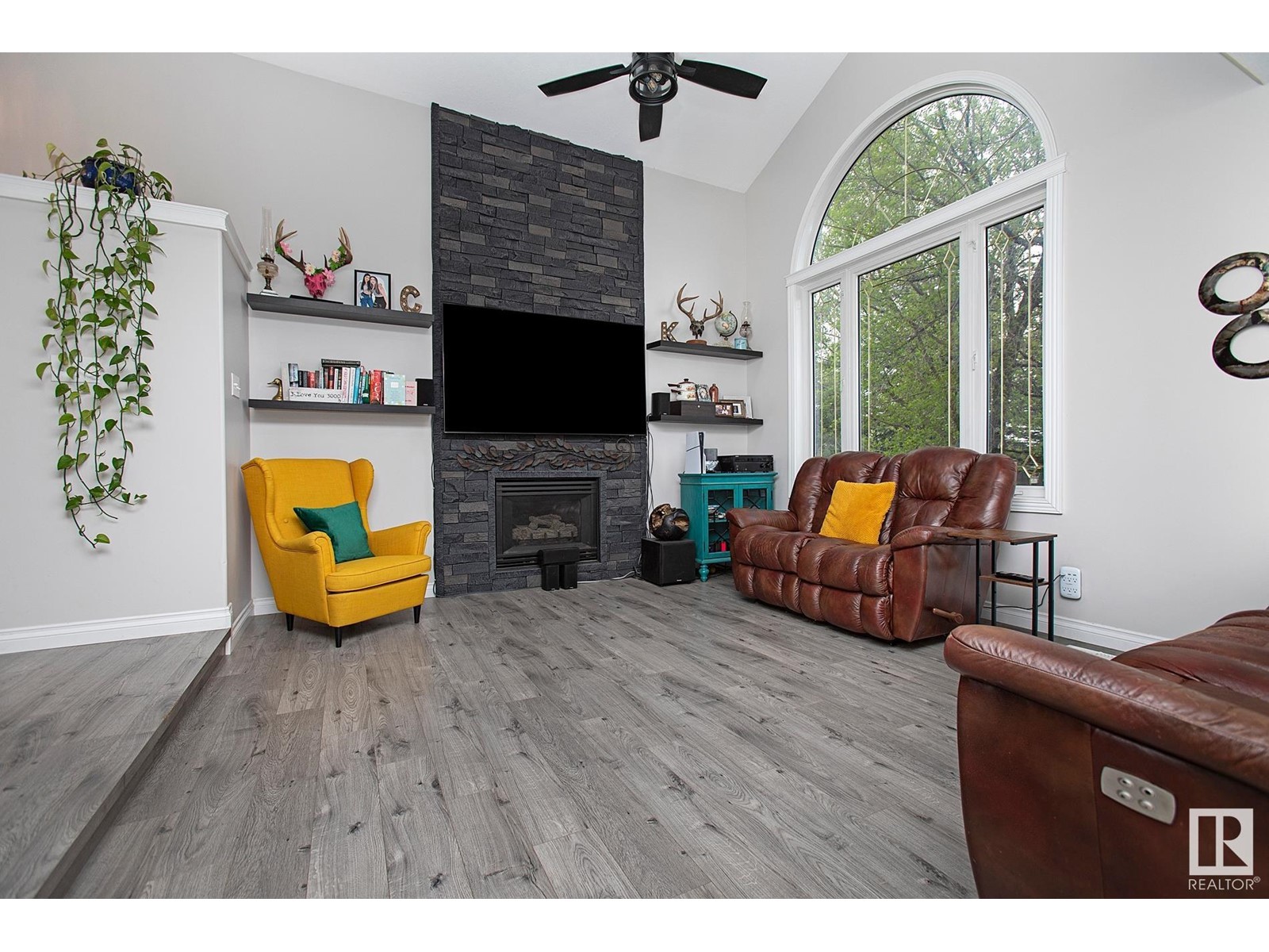 67 Westview Cr Property Photo 1
