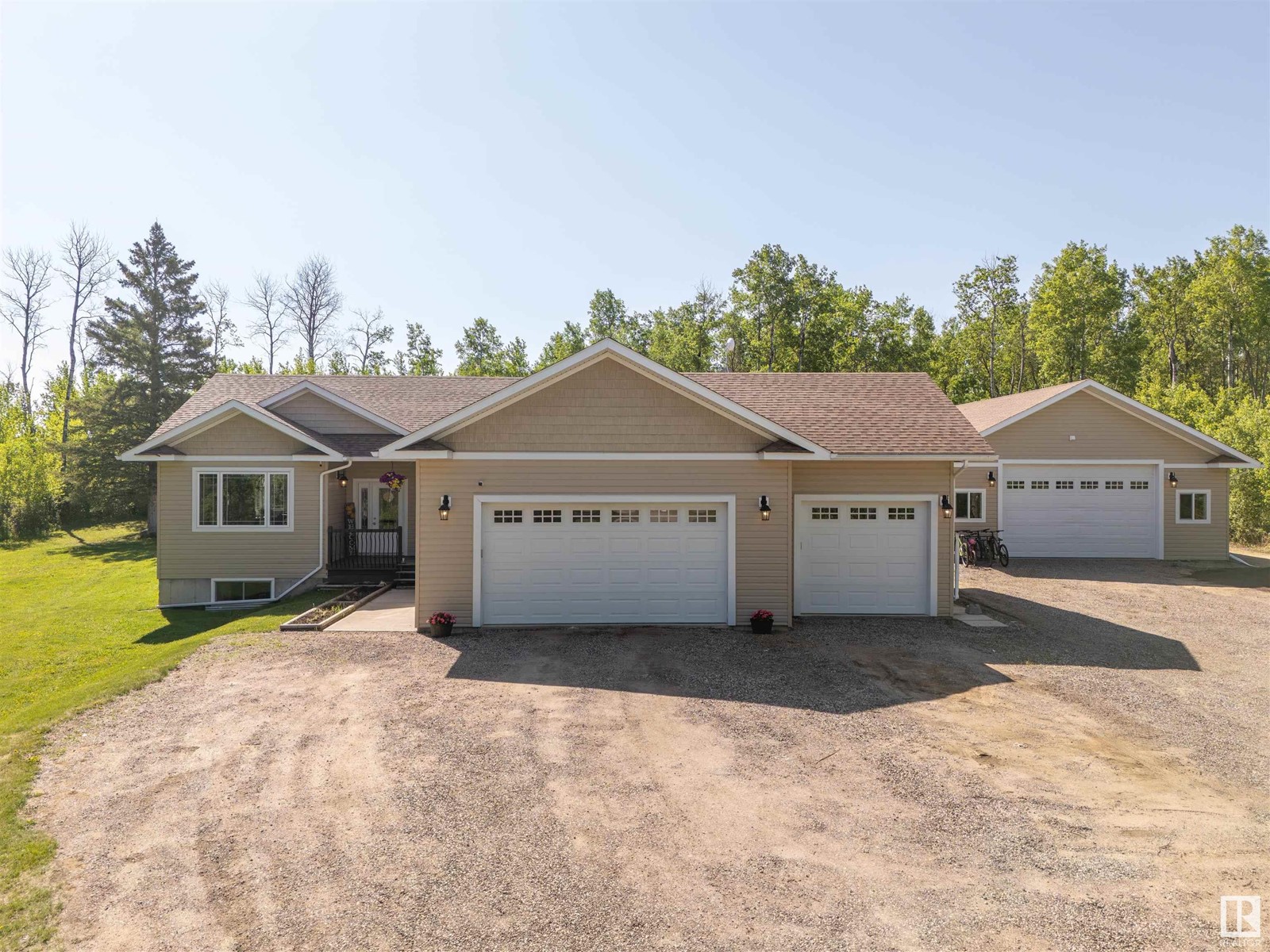 5 62101 Rge Rd 421 Property Photo 1