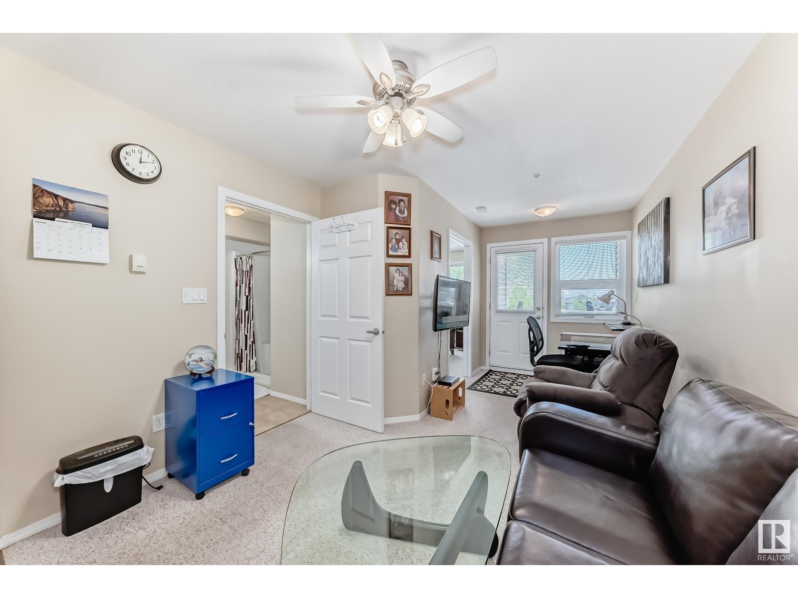 #321 8802 Southfort Property Photo 13