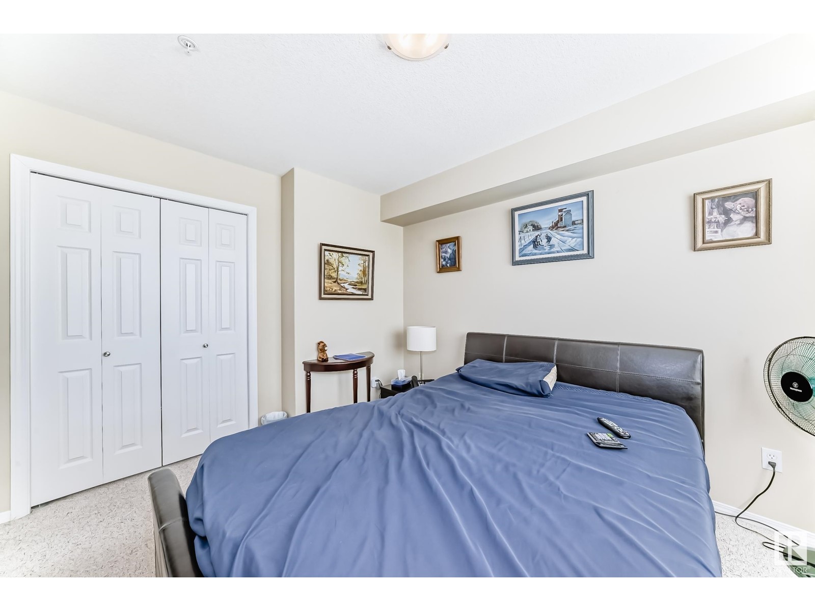 #321 8802 Southfort Property Photo 20