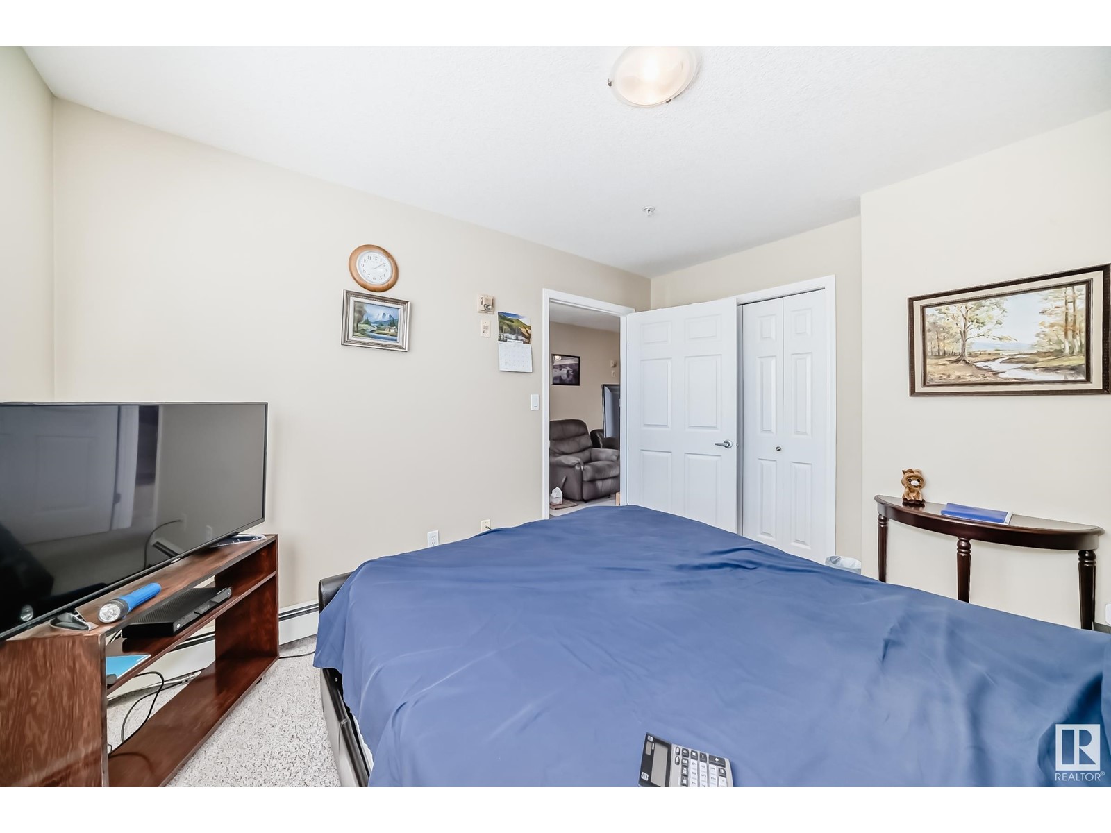#321 8802 Southfort Property Photo 21