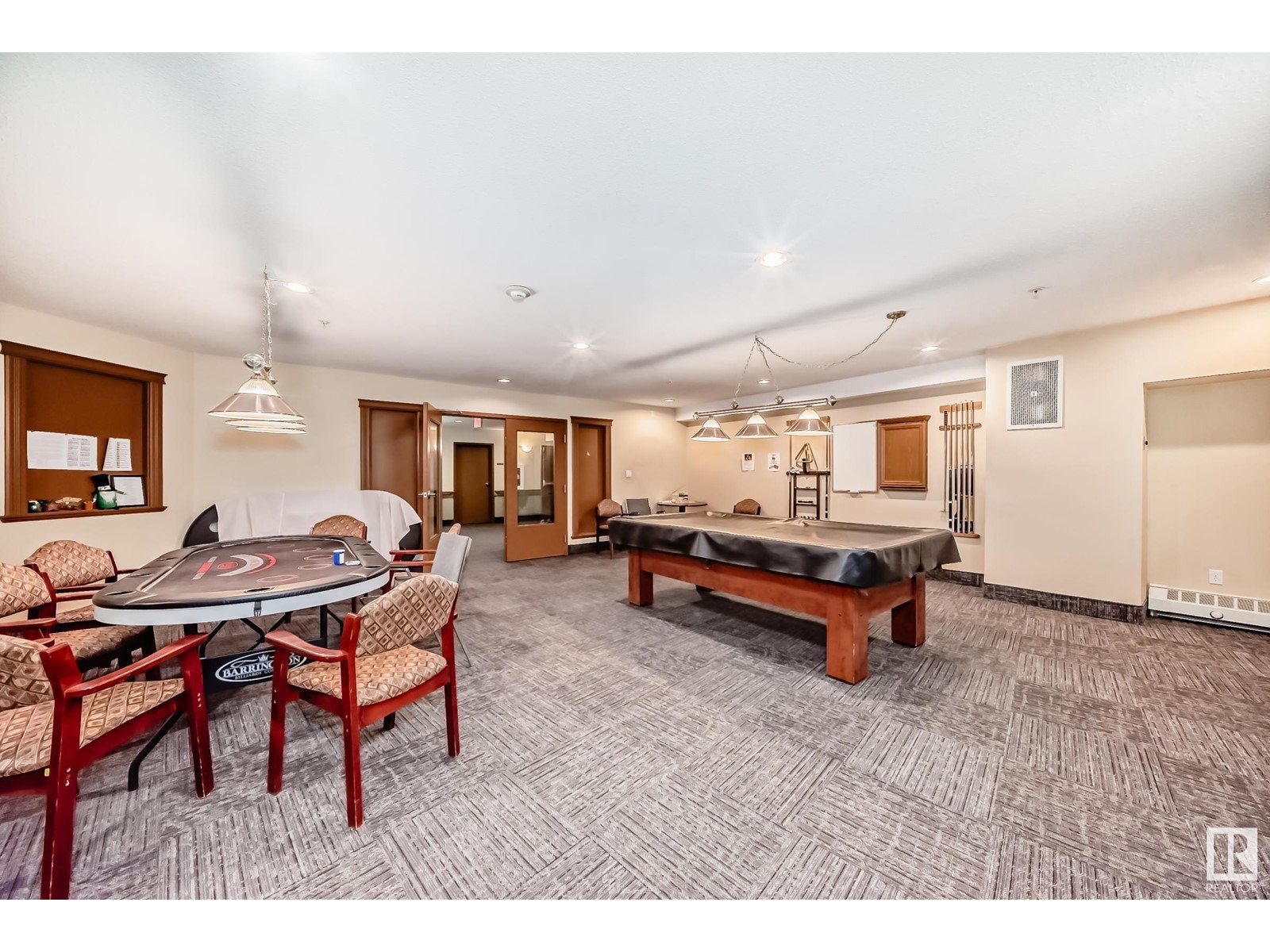 #321 8802 Southfort Property Photo 33