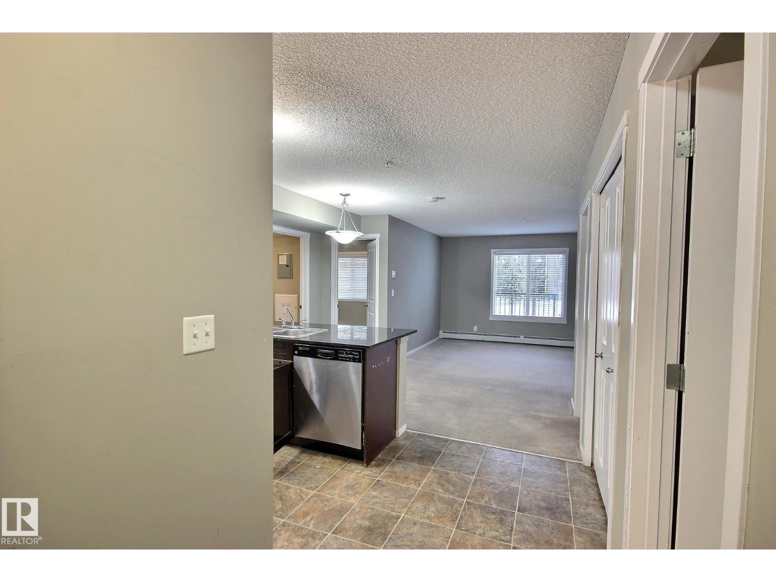 E4439876 Property Photo 2