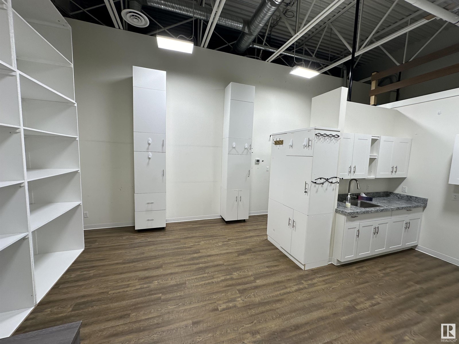 179 Leva Avenue Property Photo 10