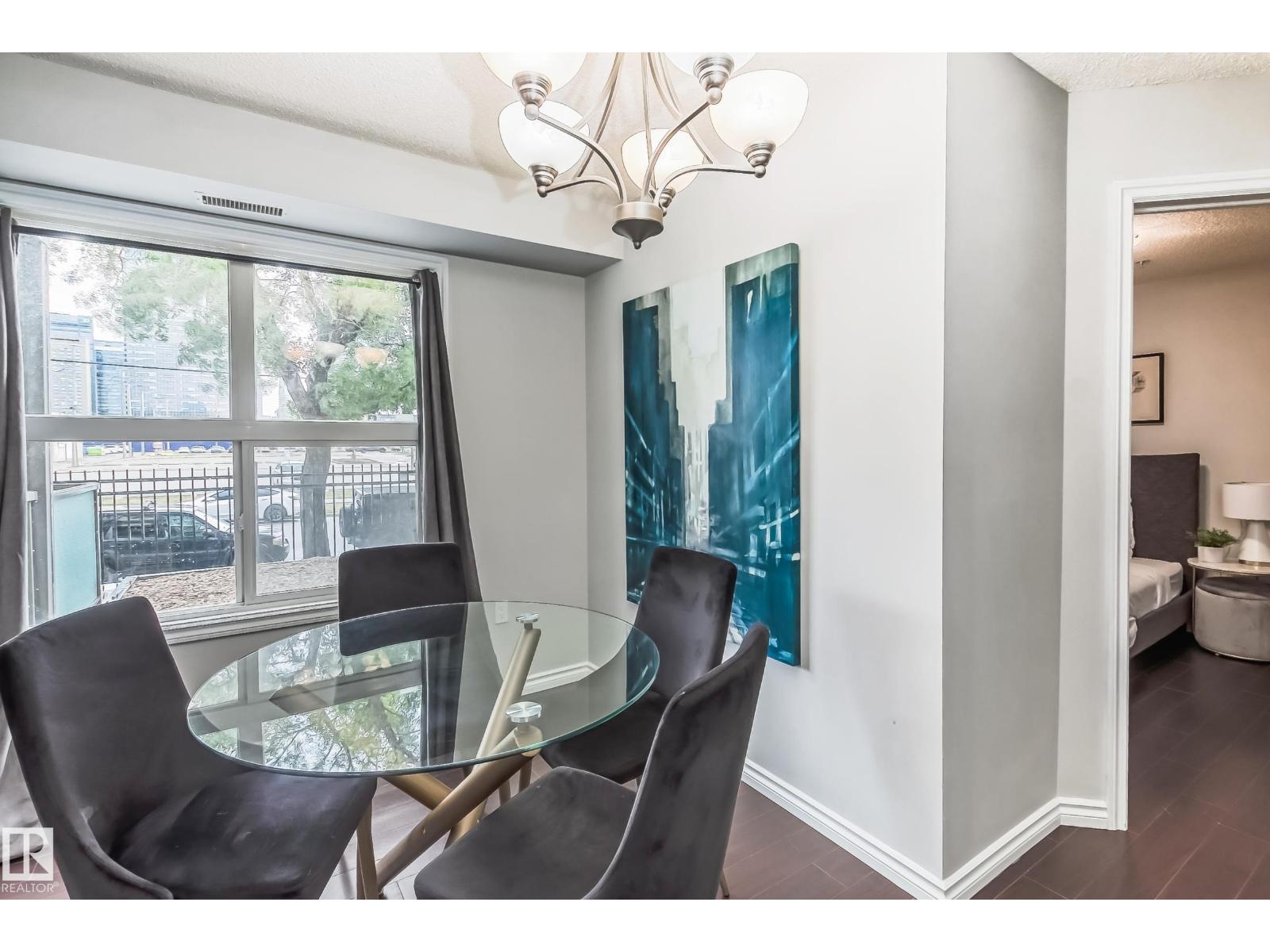 #115 10118 106 Av Nw Property Photo 8