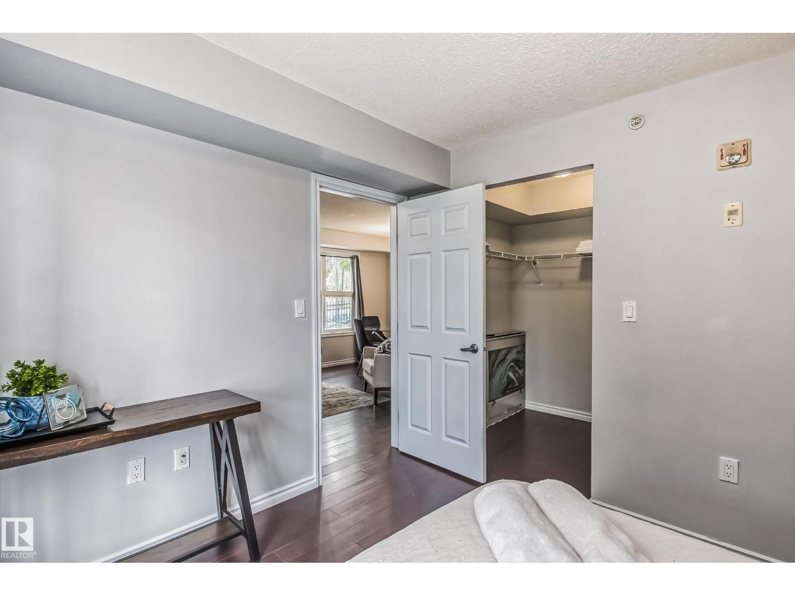 #115 10118 106 Av Nw Property Photo 20