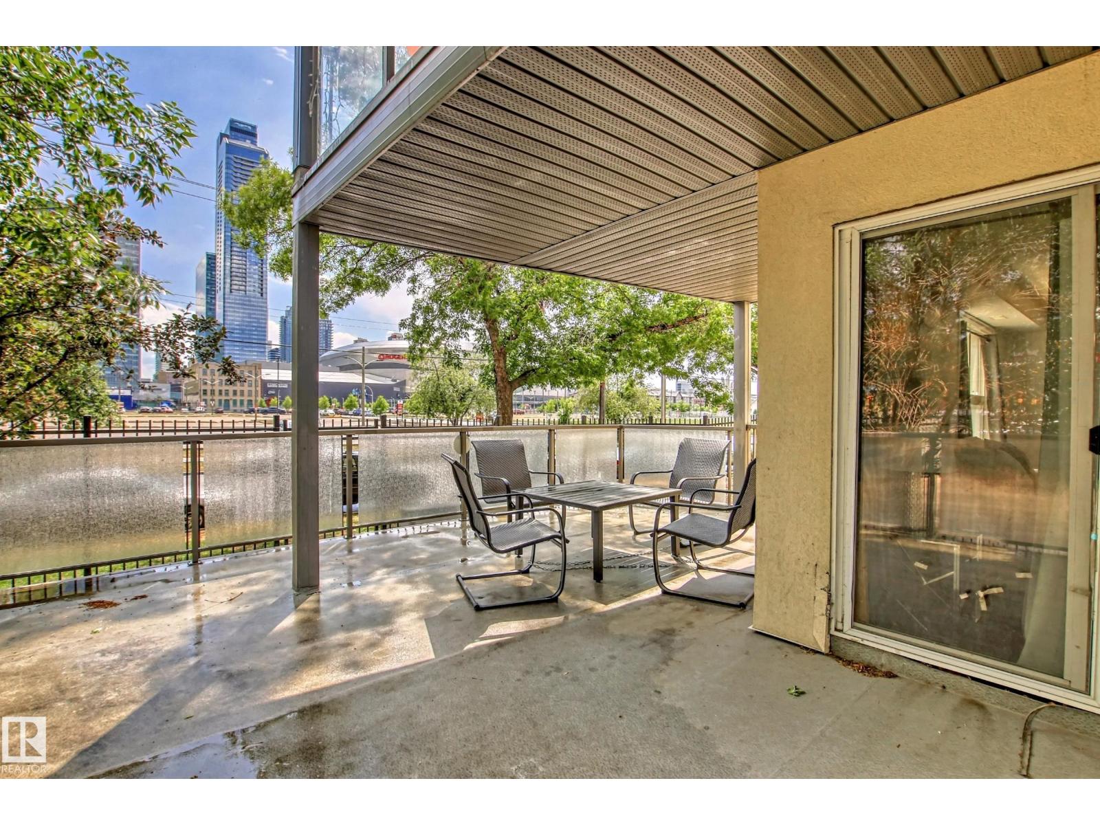 #115 10118 106 Av Nw Property Photo 27