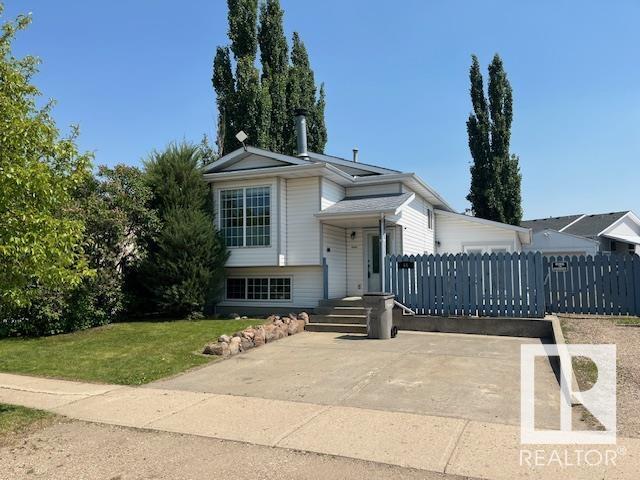 44 Westview Dr Property Photo 1
