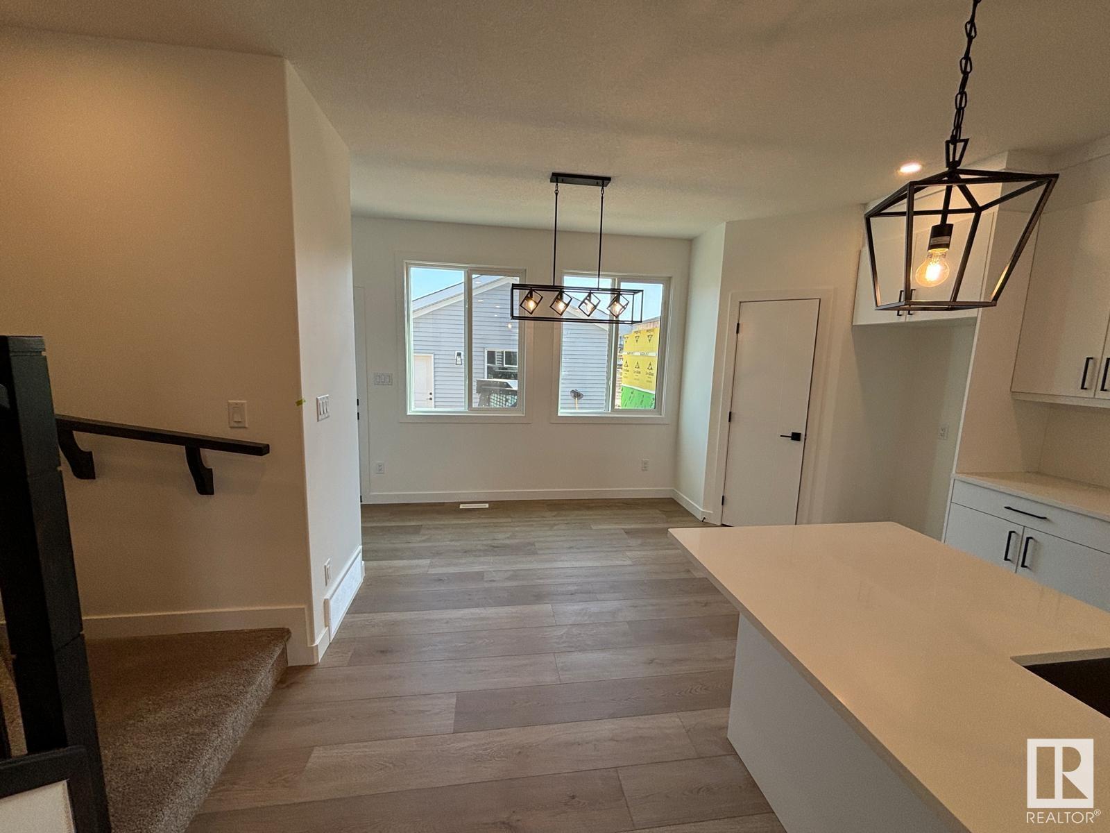 4207 38 St Property Photo 8