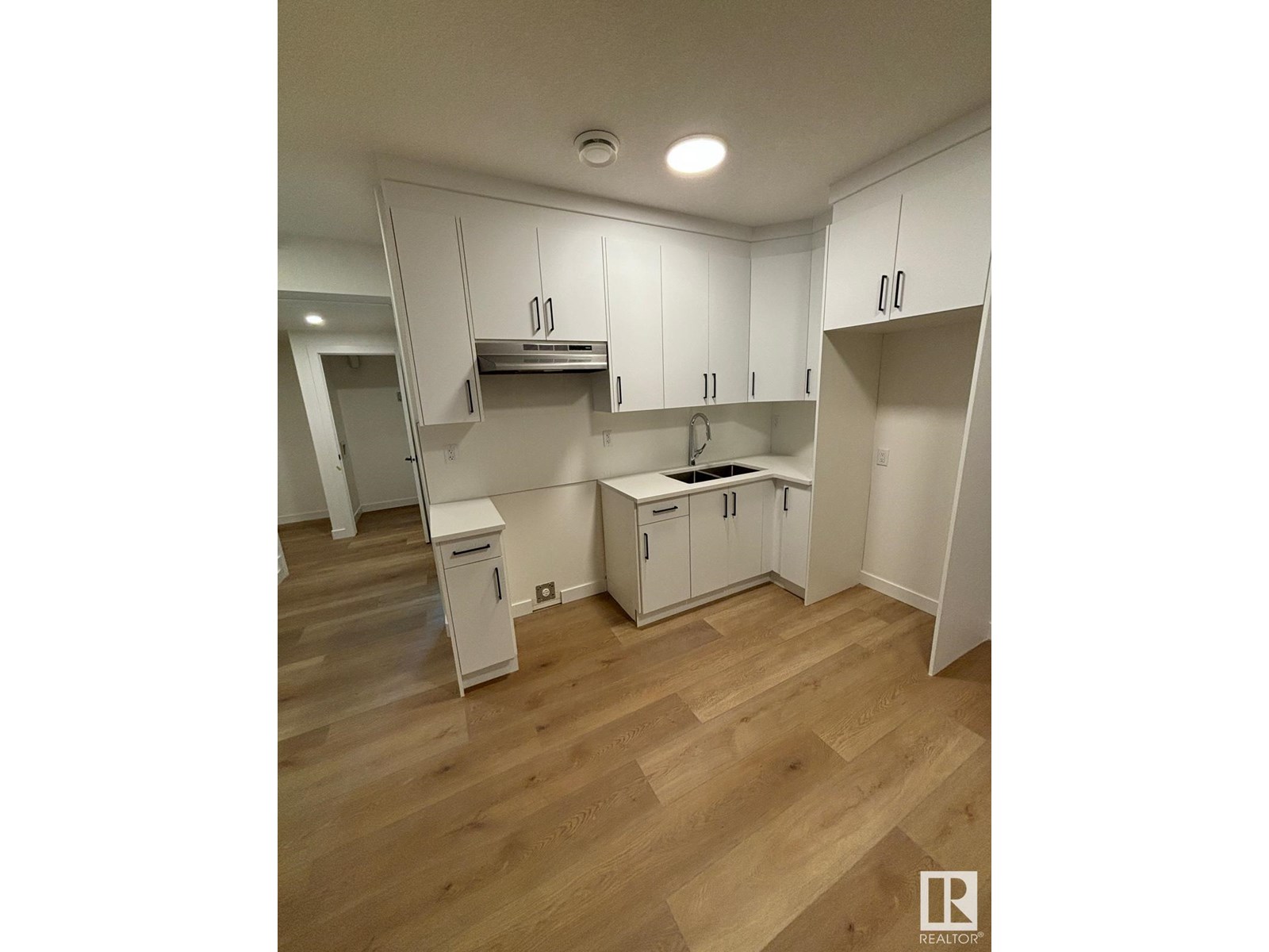 4207 38 St Property Photo 26