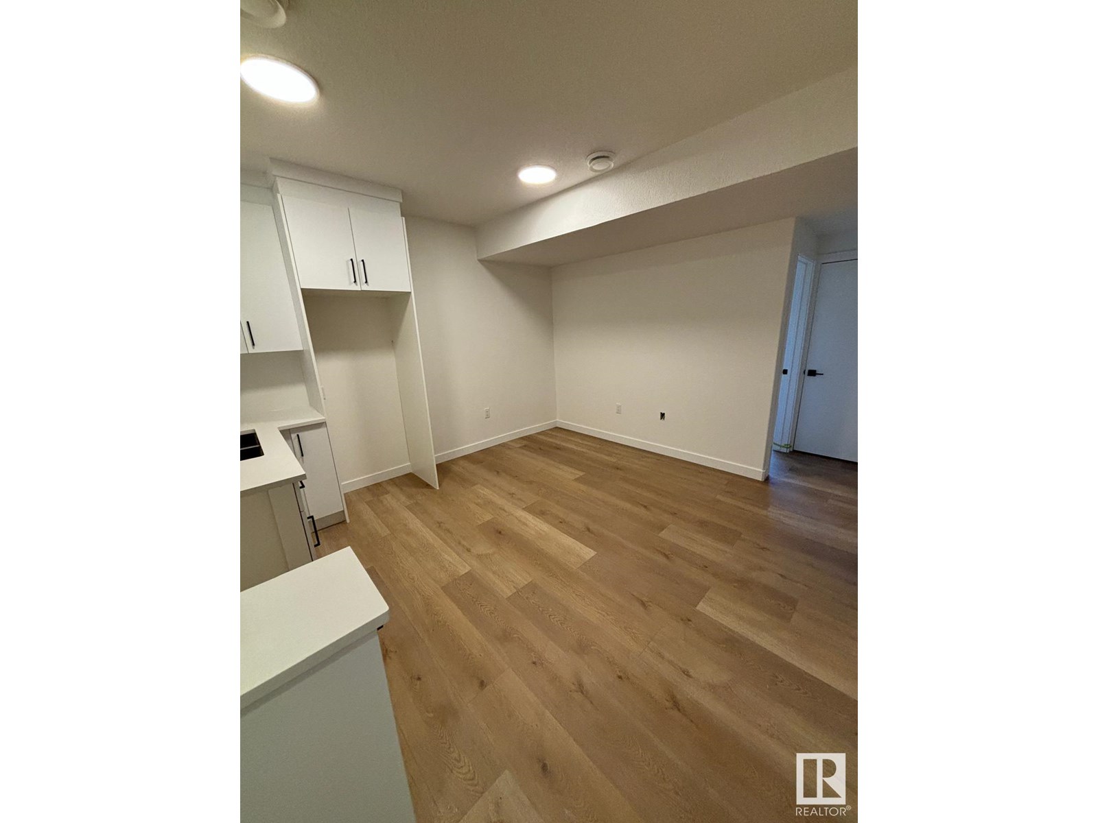 4207 38 St Property Photo 32