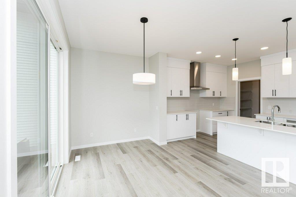 3945 Wren Lo Nw Property Photo 6