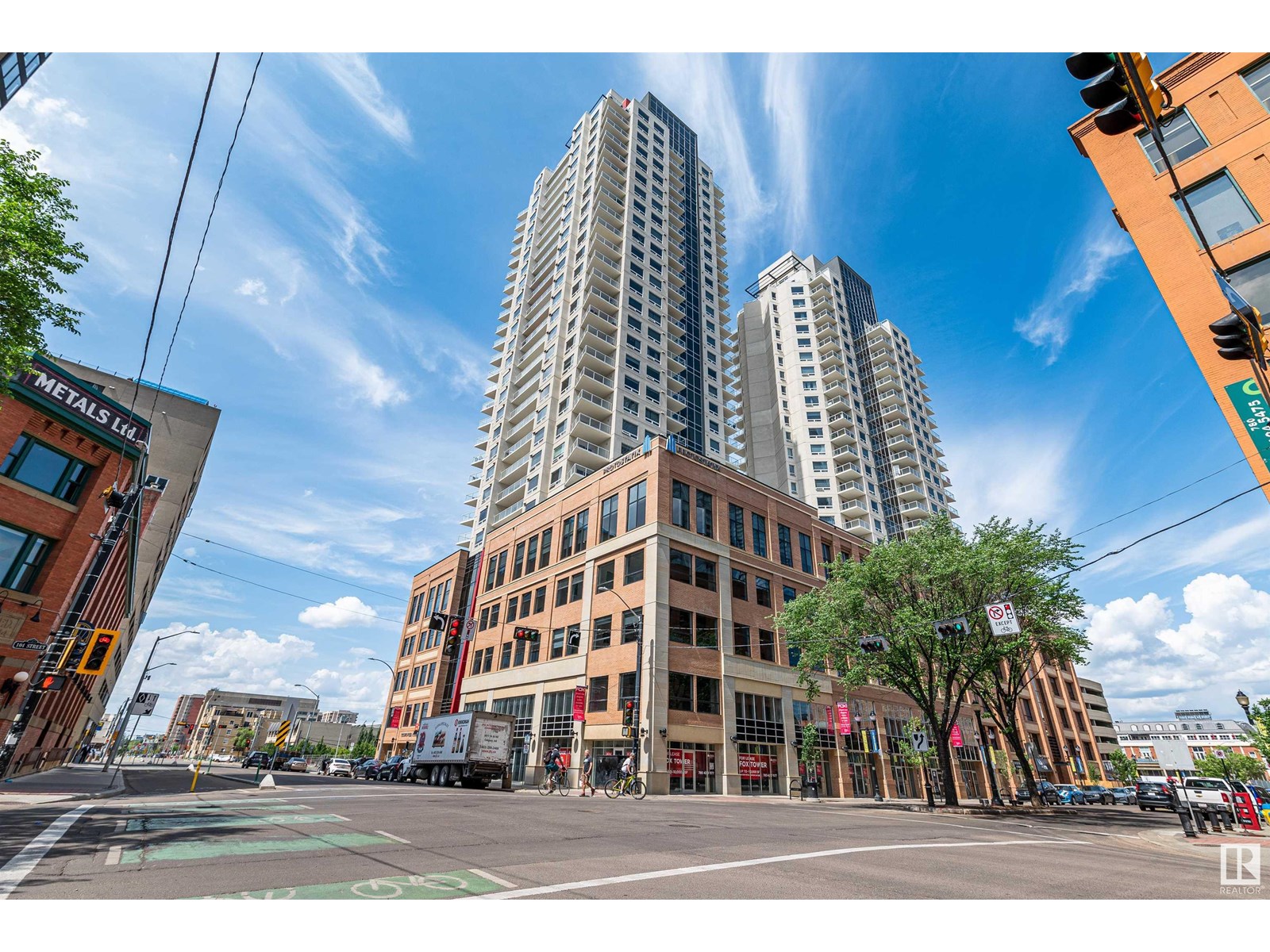 #1902 10410 102 AV NW Property Photo 1