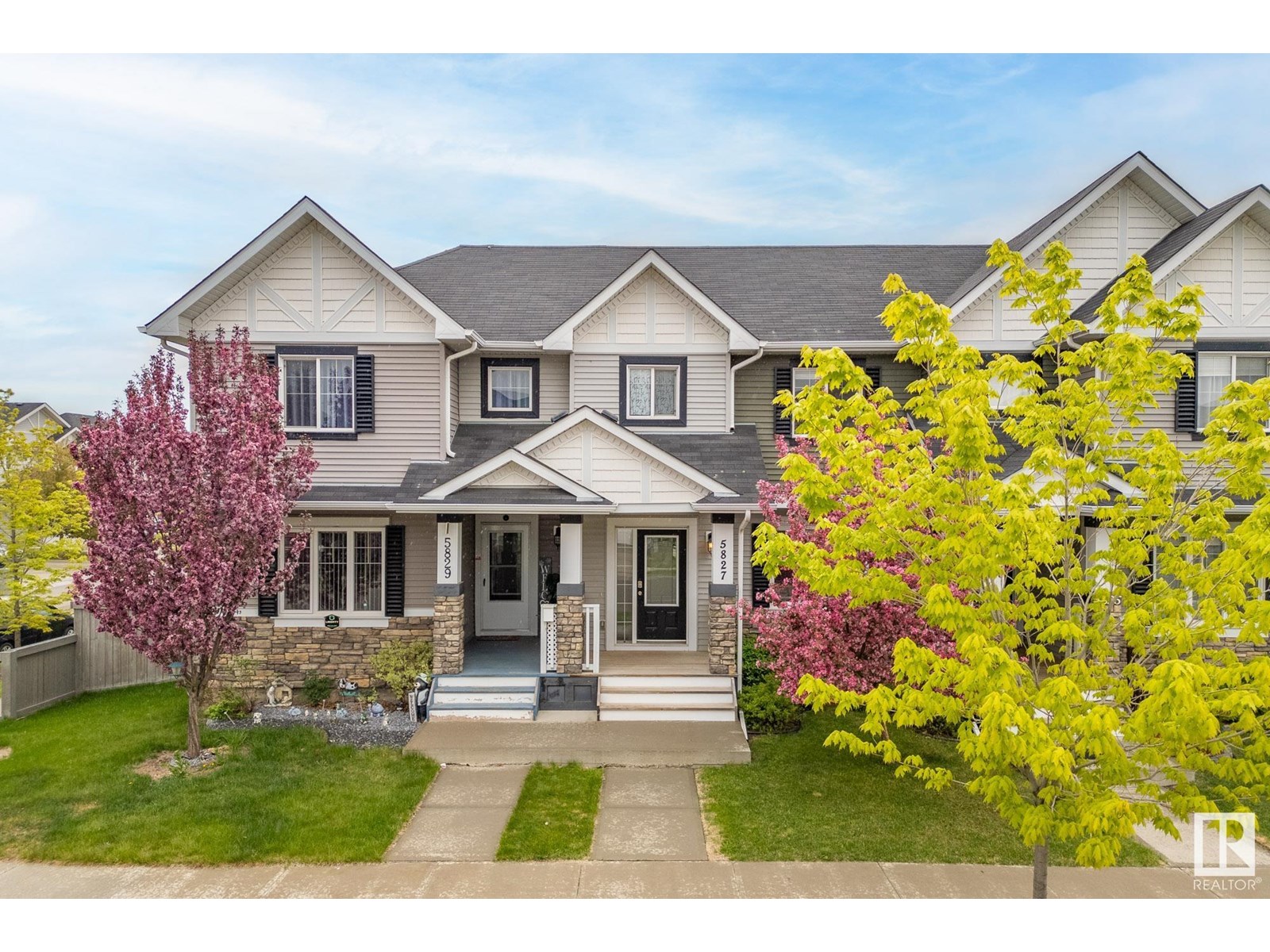 5827 66 St Property Photo 1