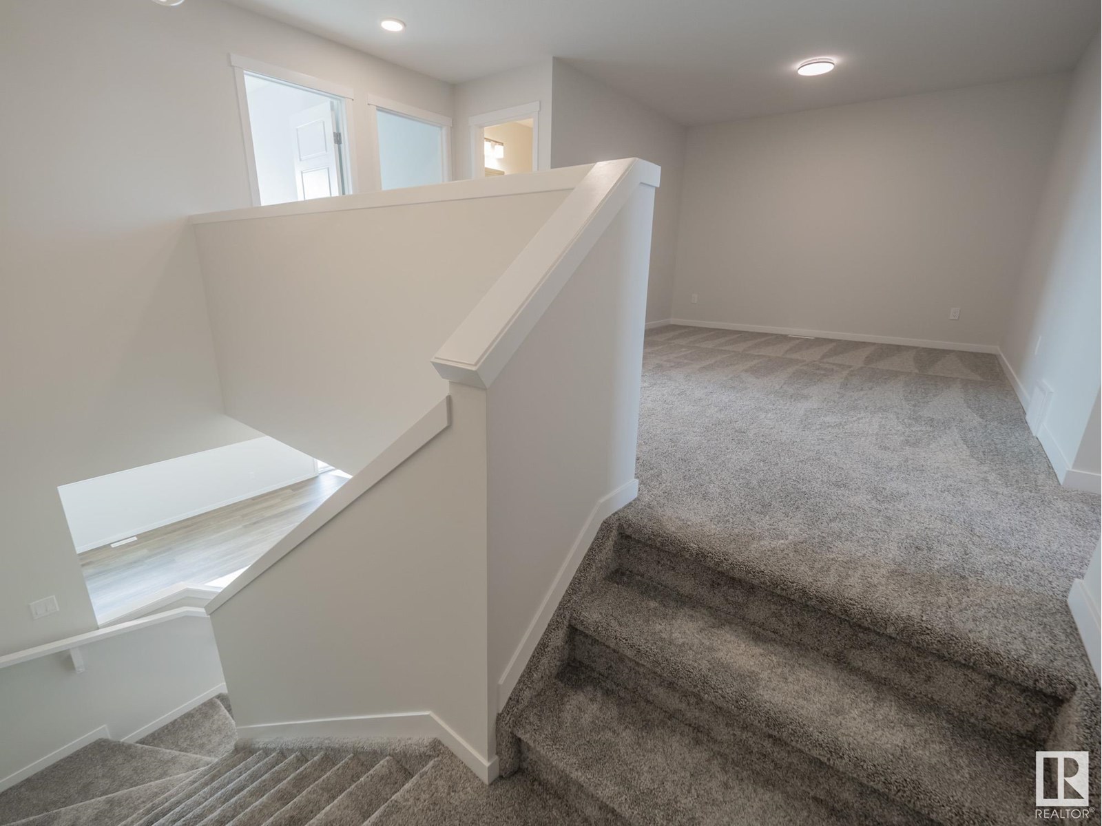 7139 177 Av Nw Property Photo 18