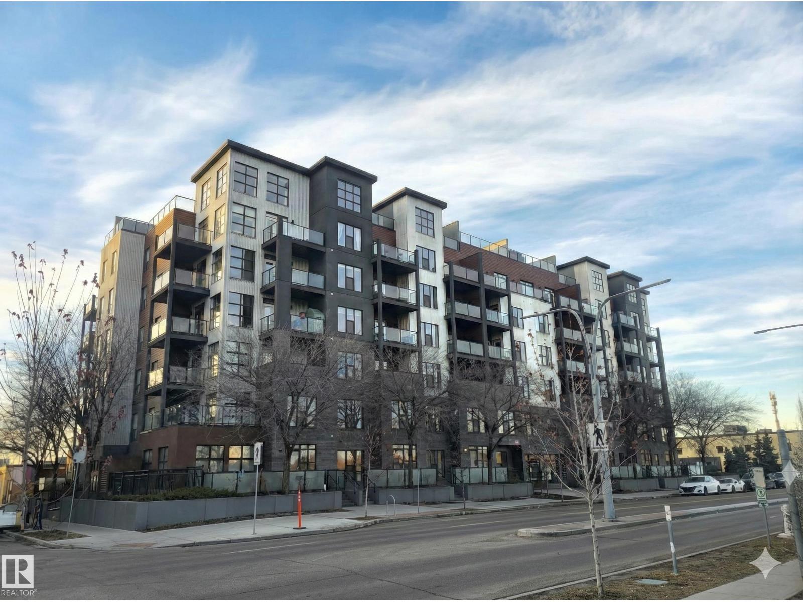 #108 10518 113 ST NW