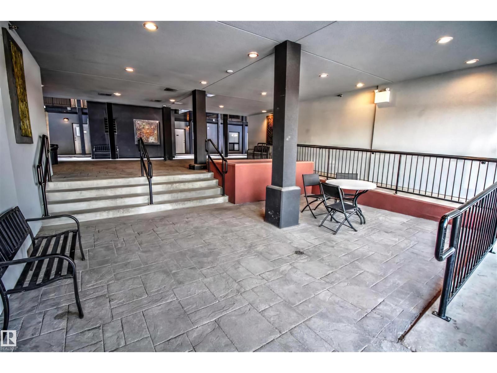 #108 10518 113 St Nw Property Photo 17