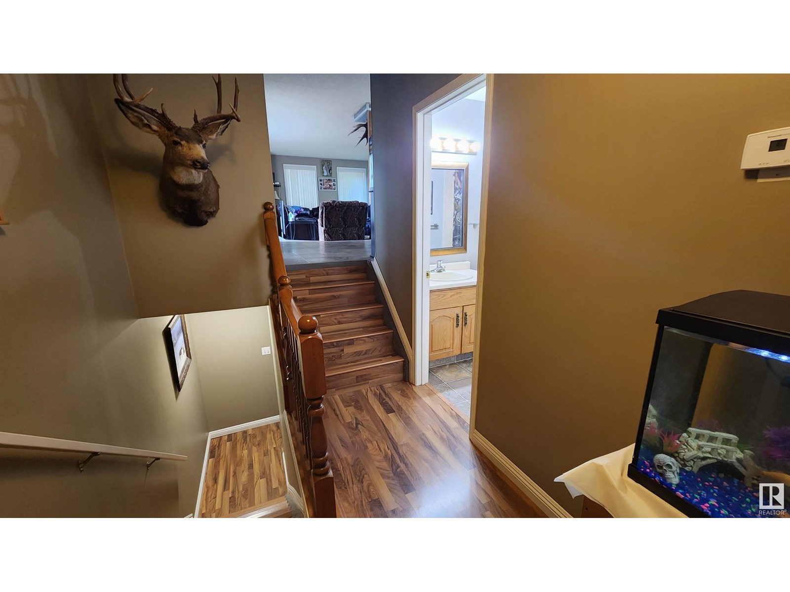 5101 58 Av Property Photo 18