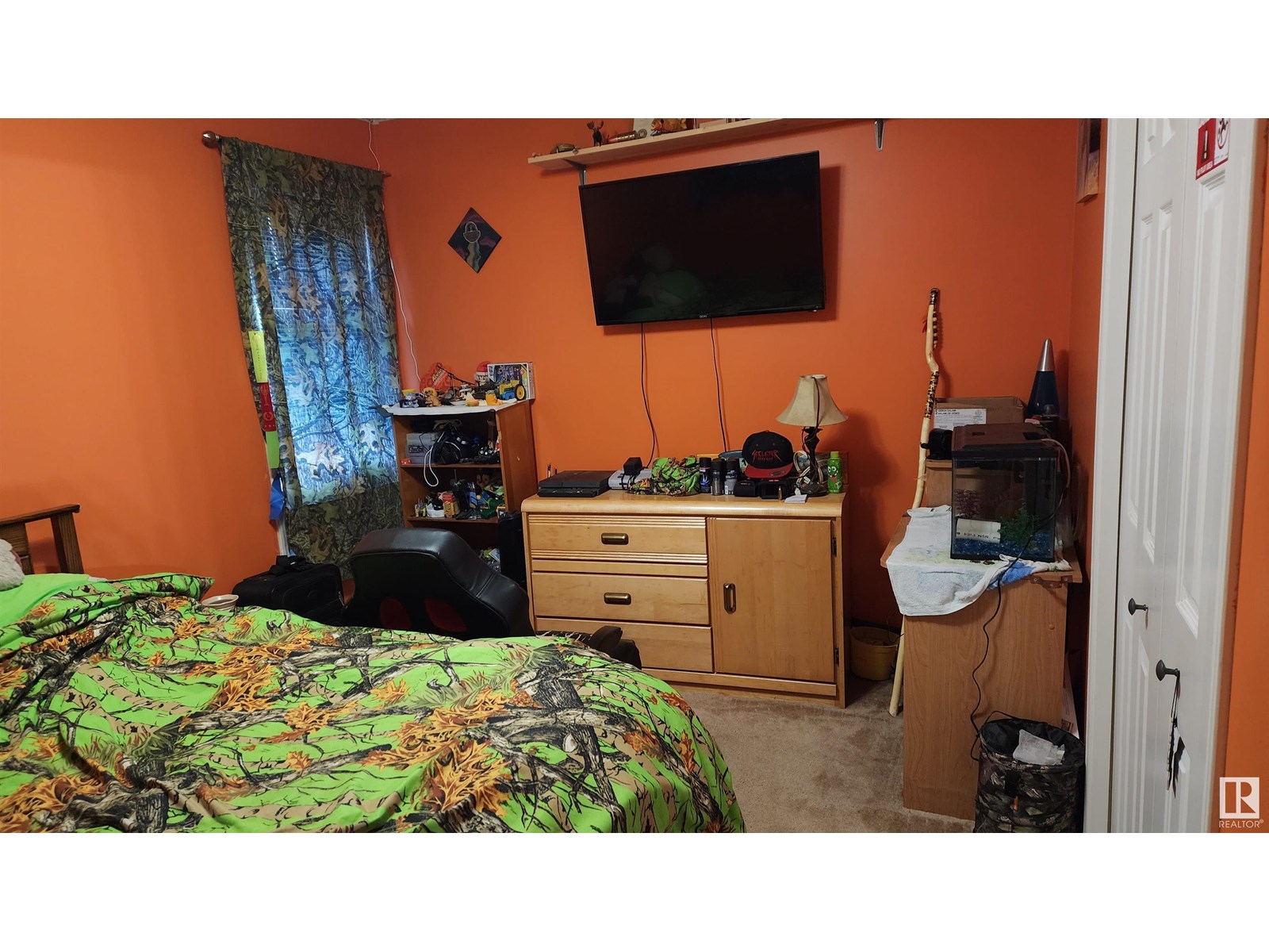 5101 58 Av Property Photo 26