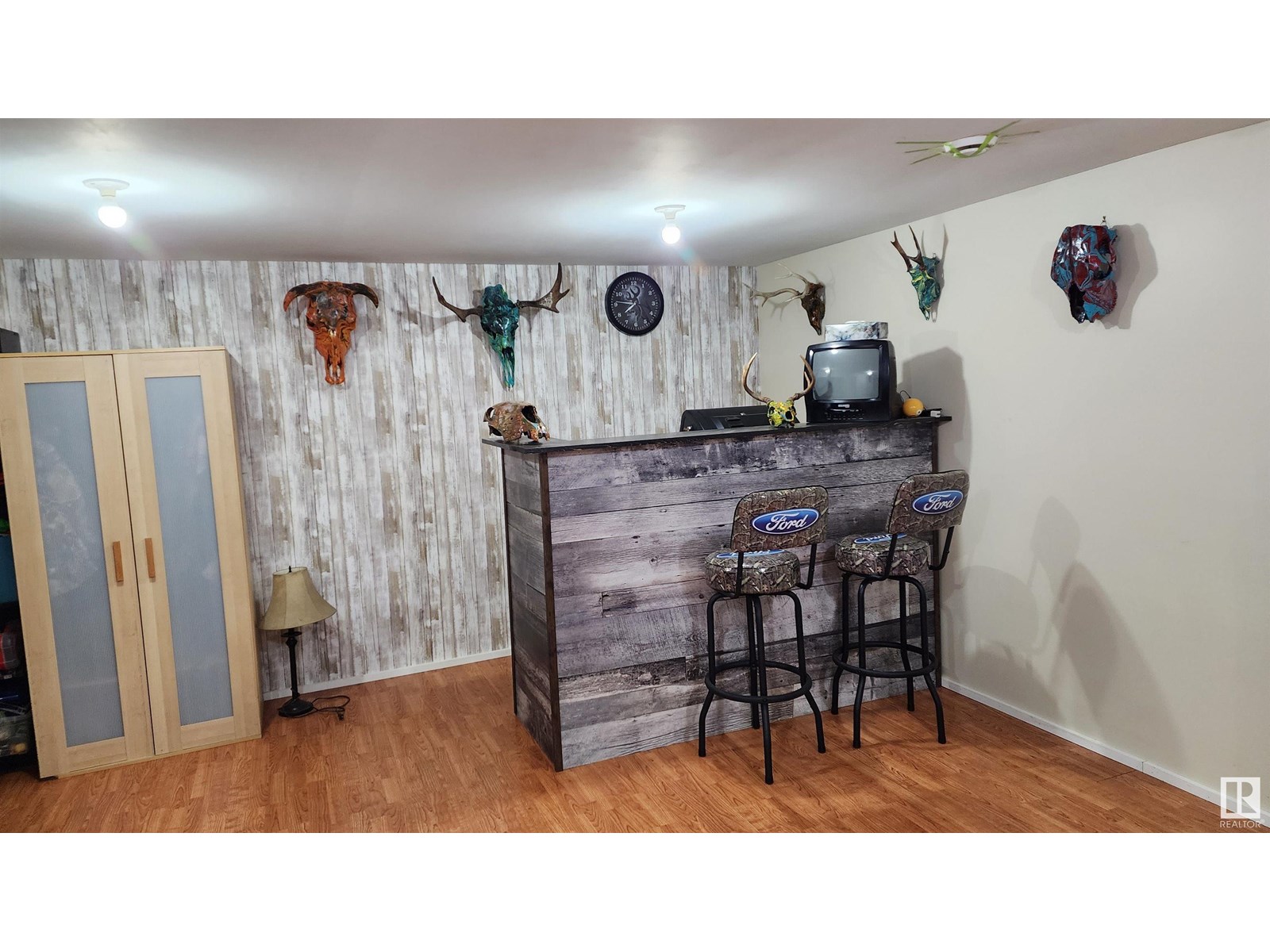 5101 58 Av Property Photo 30