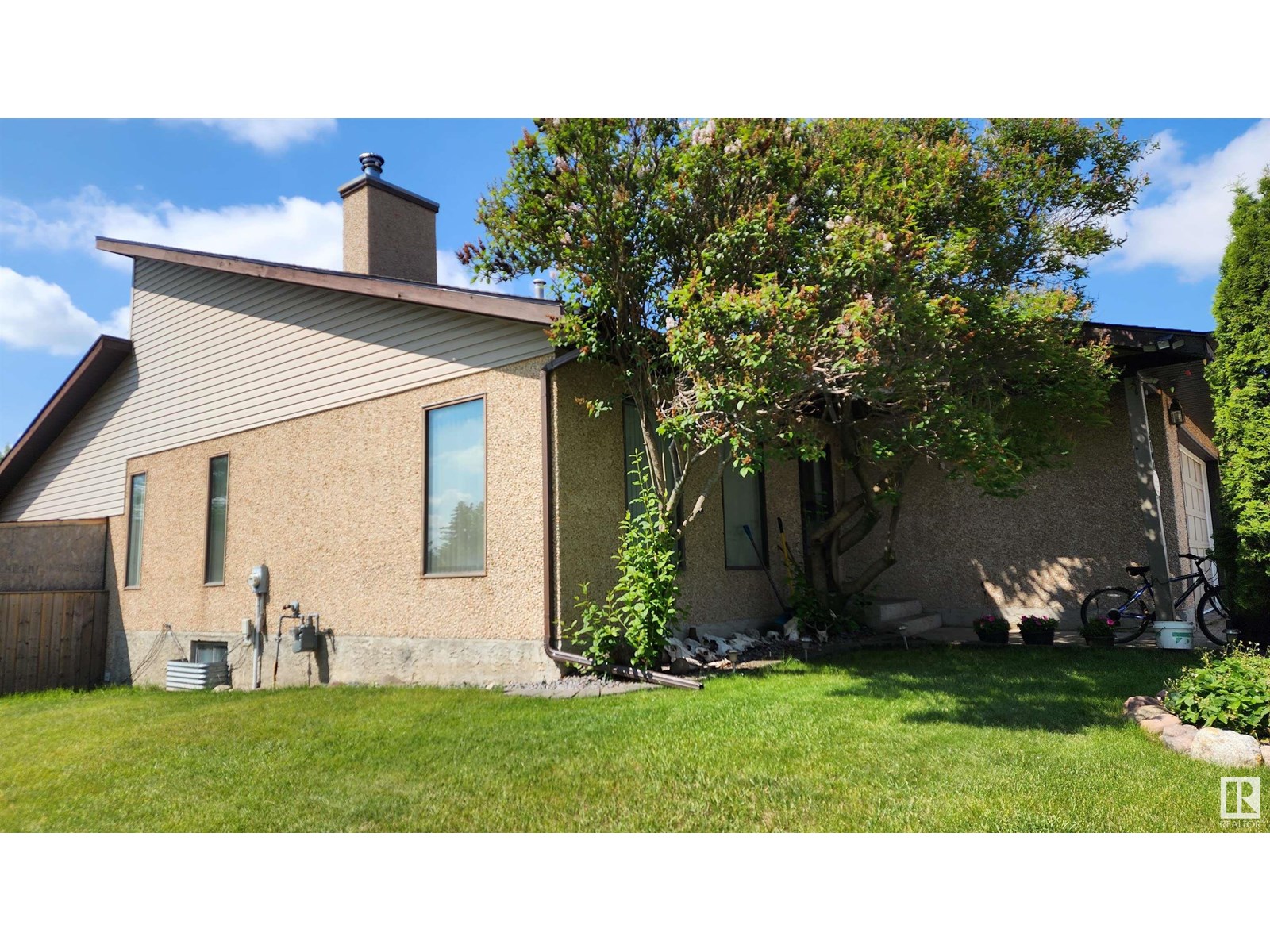 5101 58 Av Property Photo 39
