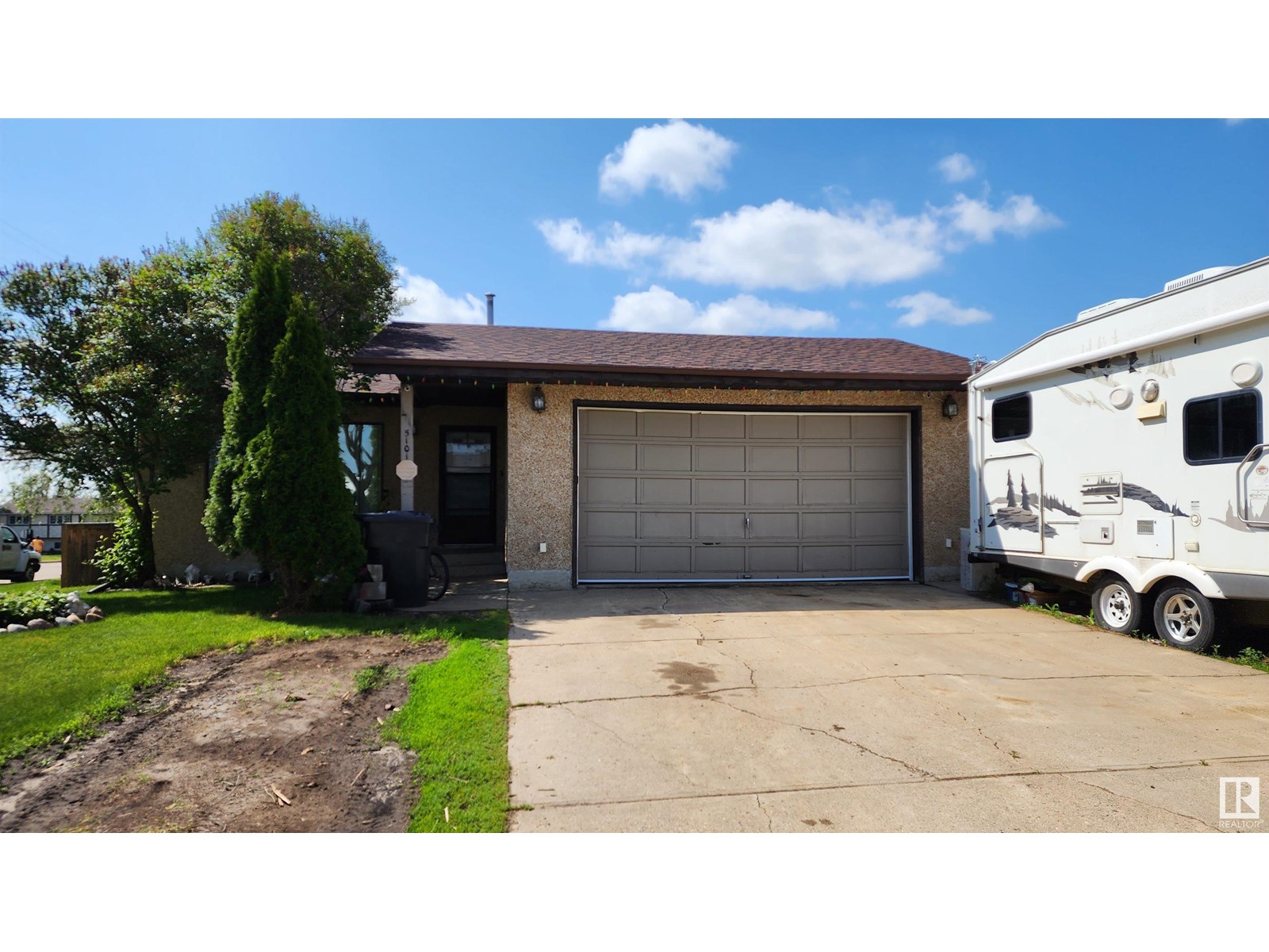 5101 58 Av Property Photo 45