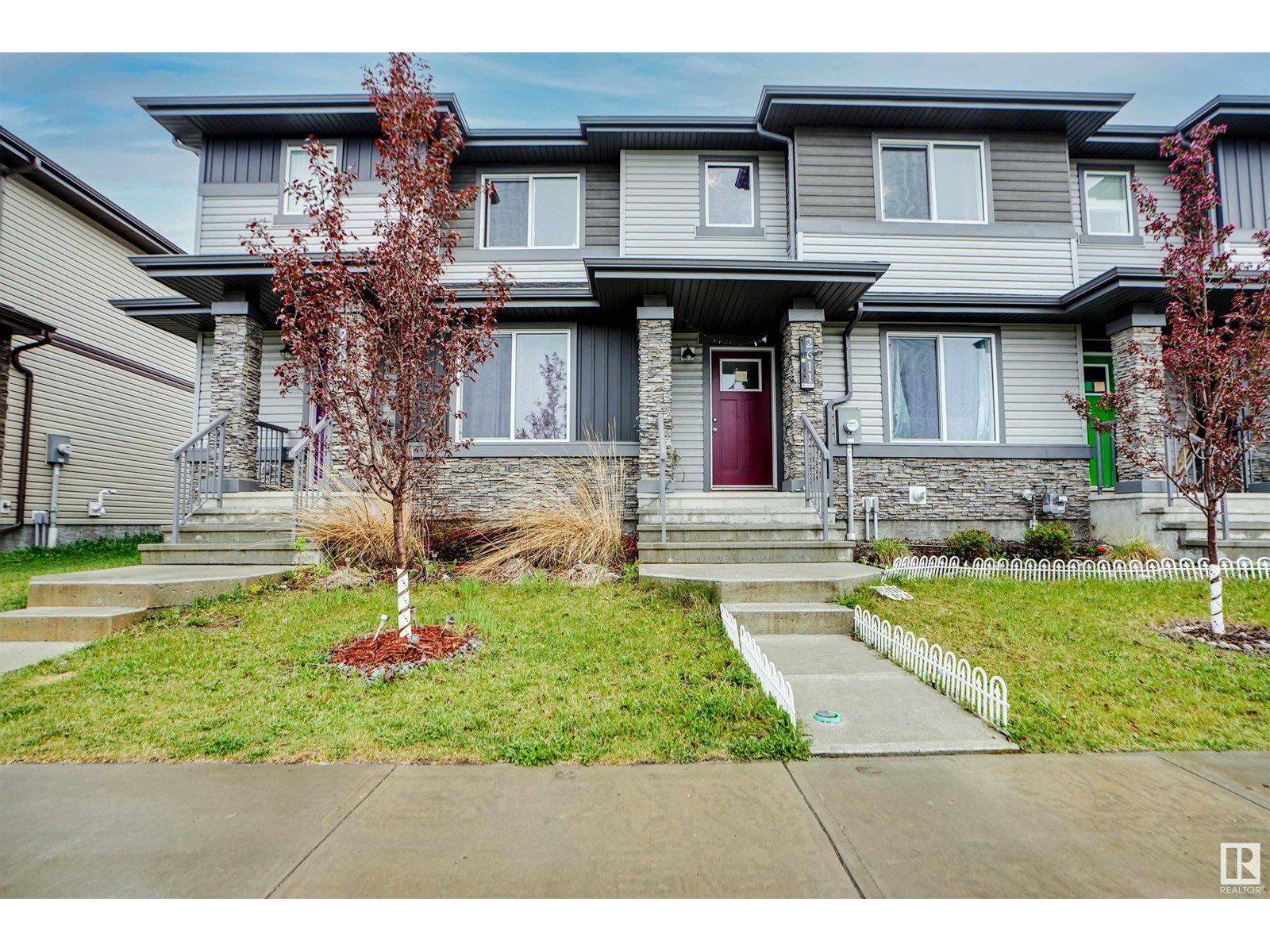 2611 14 Av Nw Property Photo 1